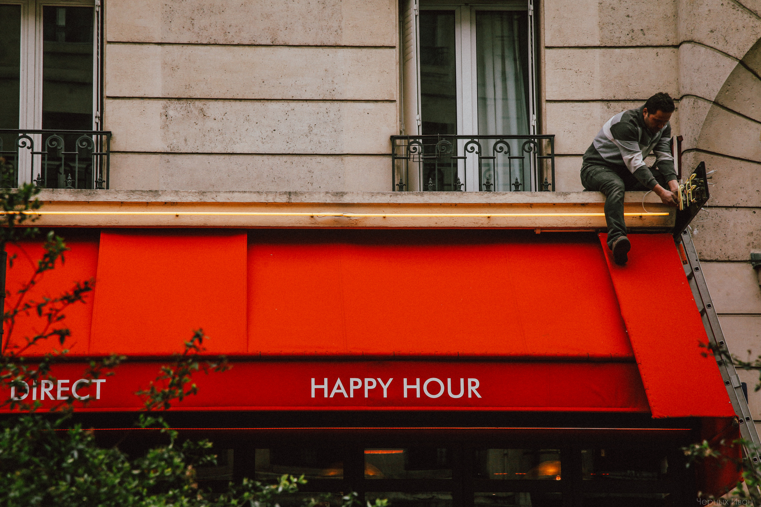 ФРАНЦИЯ. Стрит-фотография, полная абсурда, идиотизма и красоты