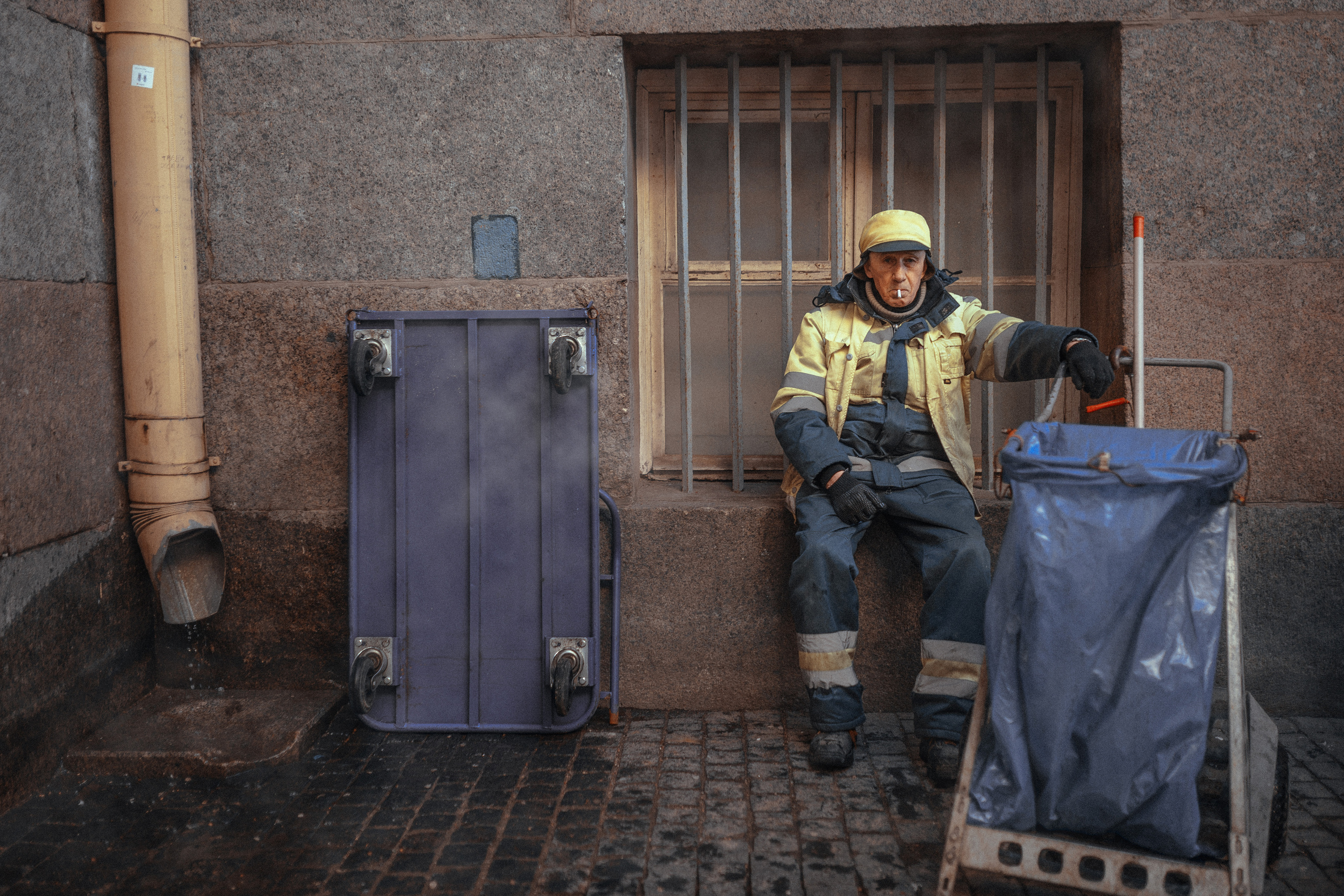 2021. Стрит-фотография, полная абсурда, идиотизма и красоты