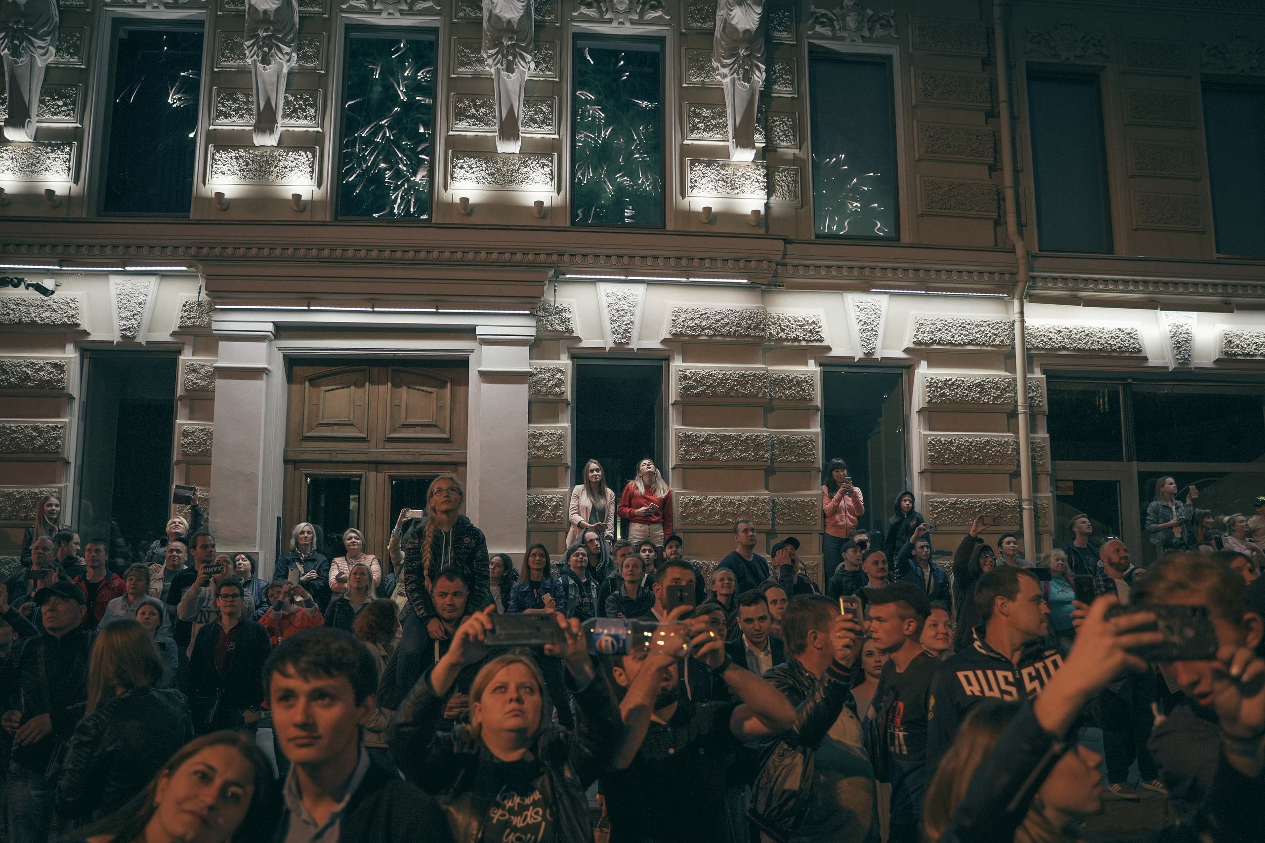 2019. Стрит-фотография, полная абсурда, идиотизма и красоты