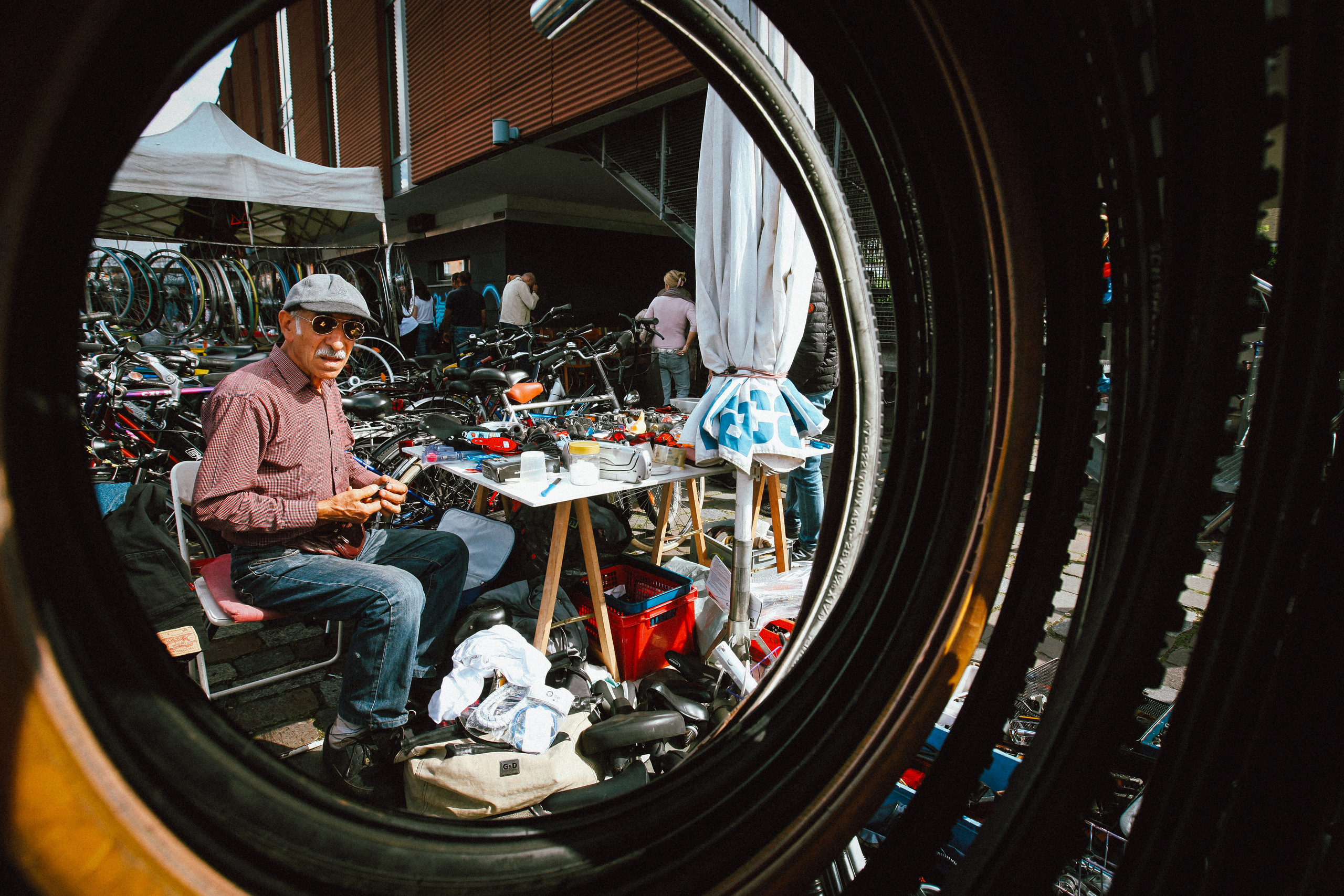 ГЕРМАНИЯ. Стрит-фотография, полная абсурда, идиотизма и красоты