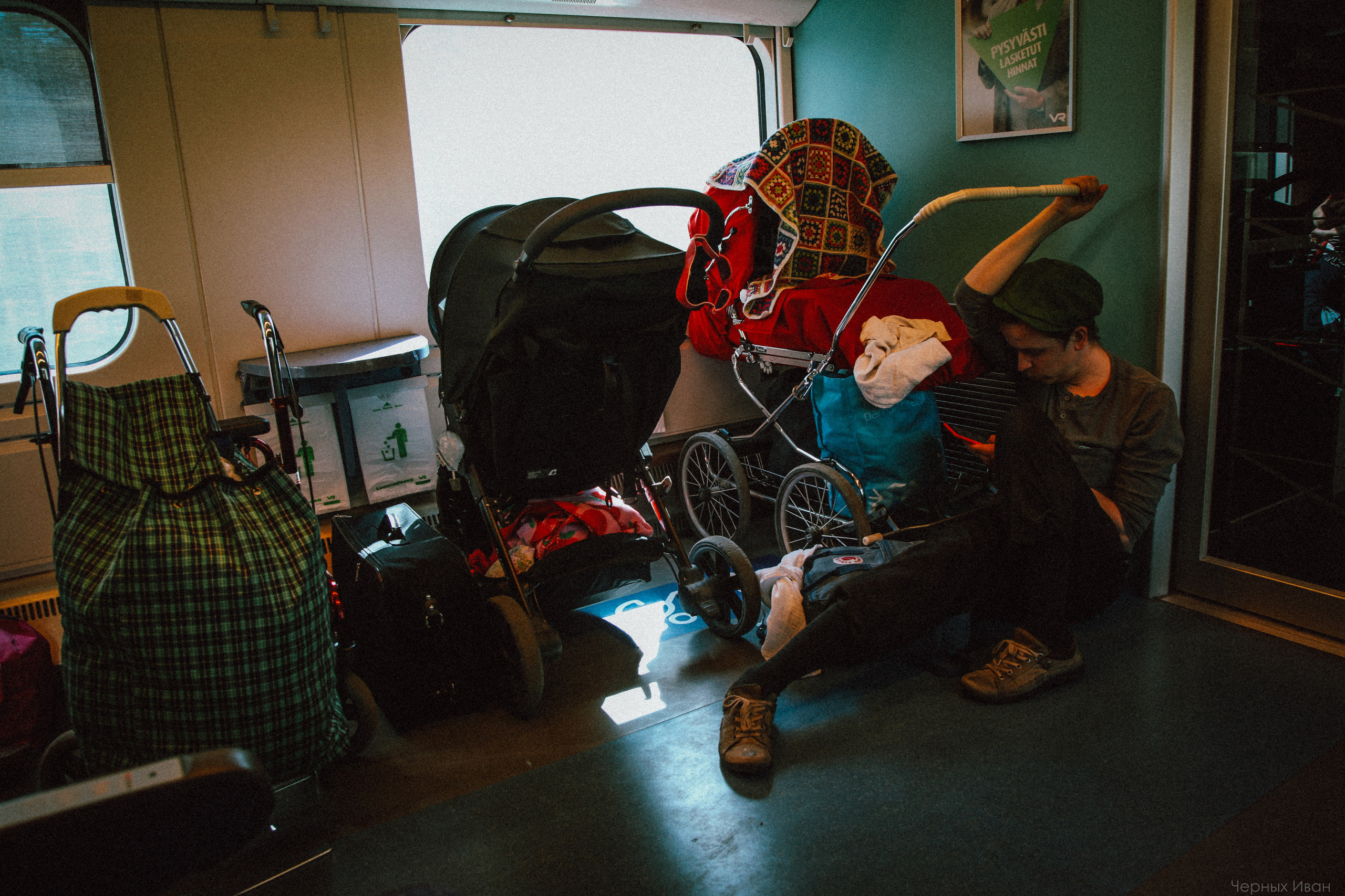 2016. Стрит-фотография, полная абсурда, идиотизма и красоты