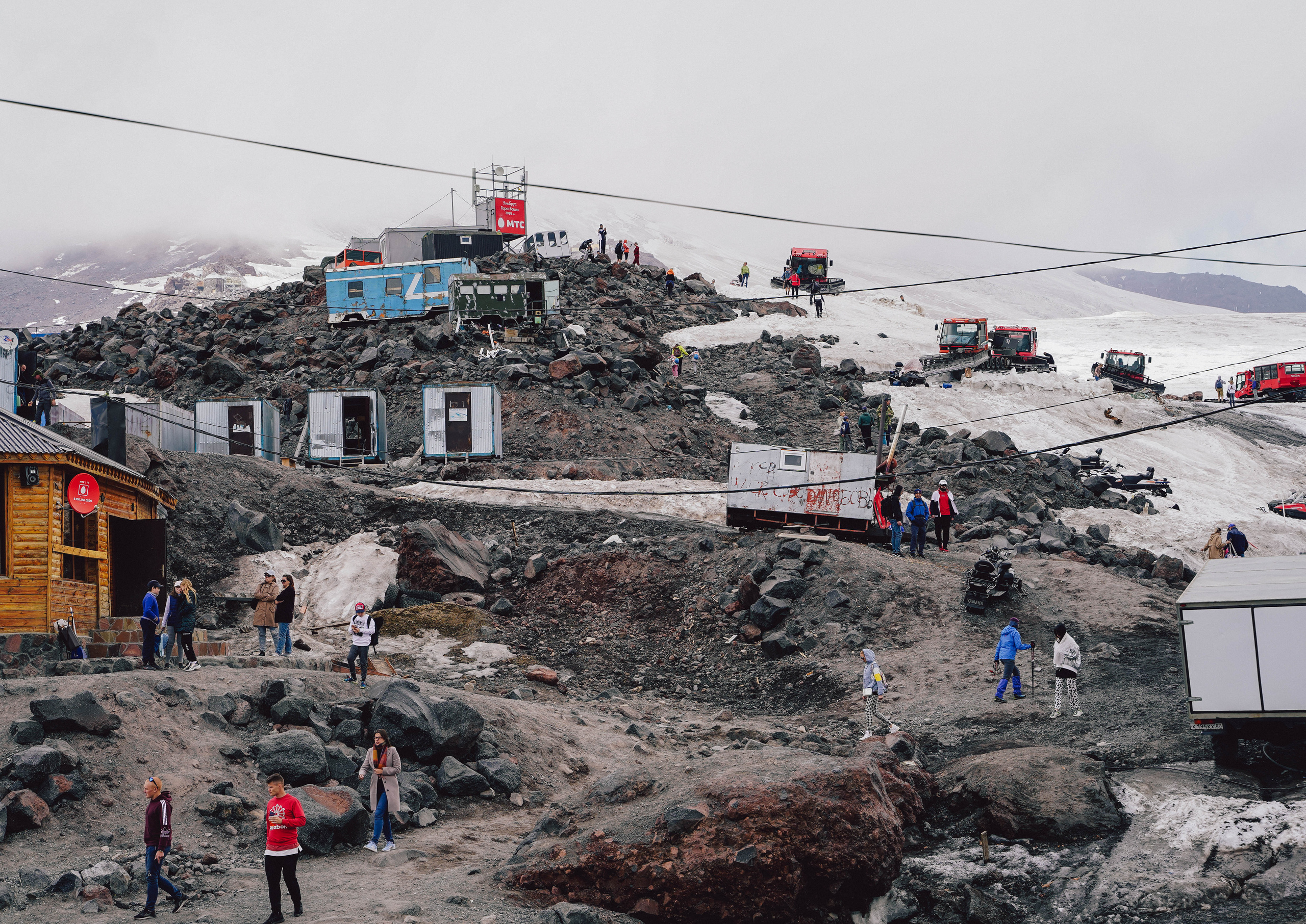 СЕВКАВ. Стрит-фотография, полная абсурда, идиотизма и красоты