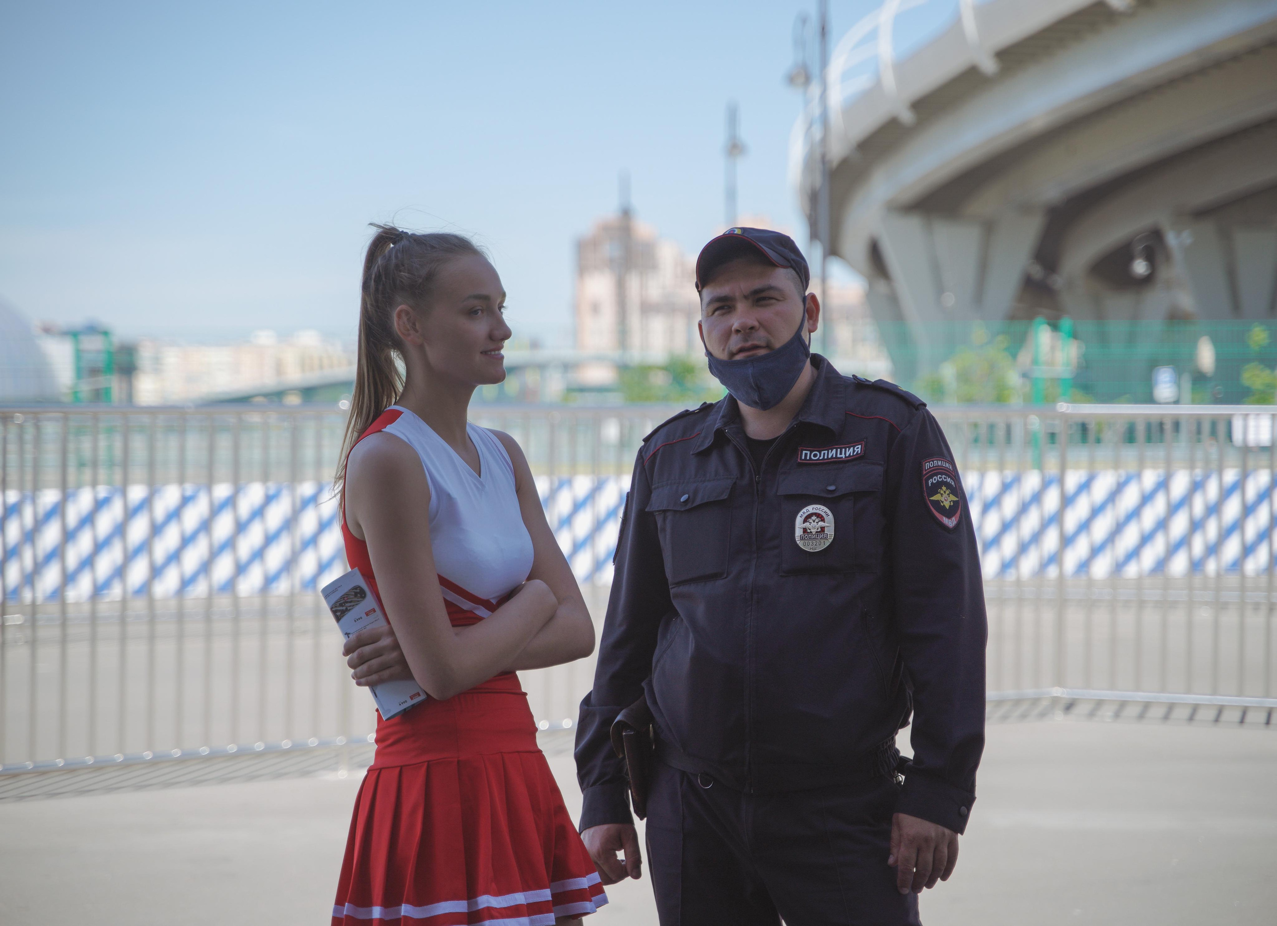 2021. Стрит-фотография, полная абсурда, идиотизма и красоты