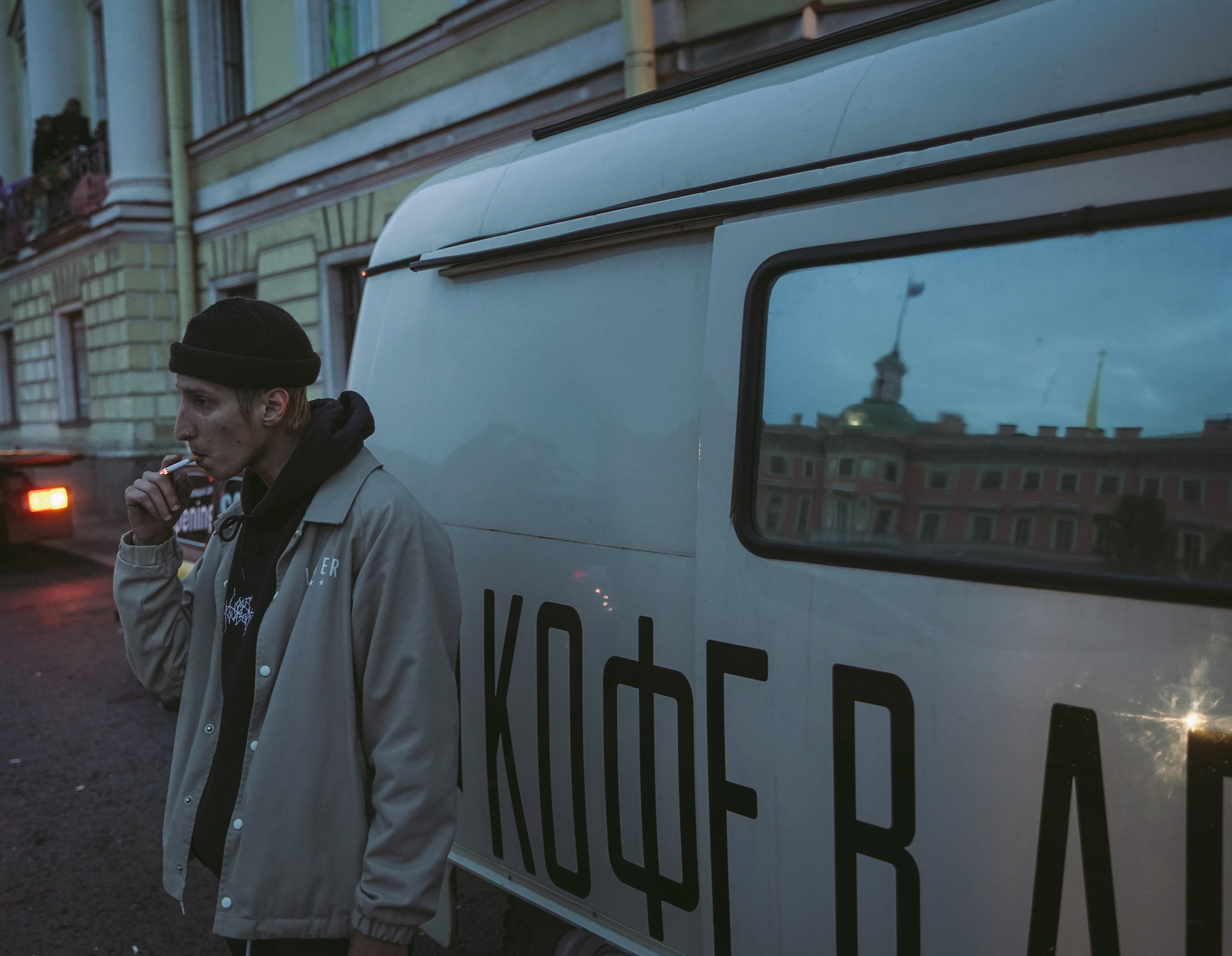 2019. Стрит-фотография, полная абсурда, идиотизма и красоты