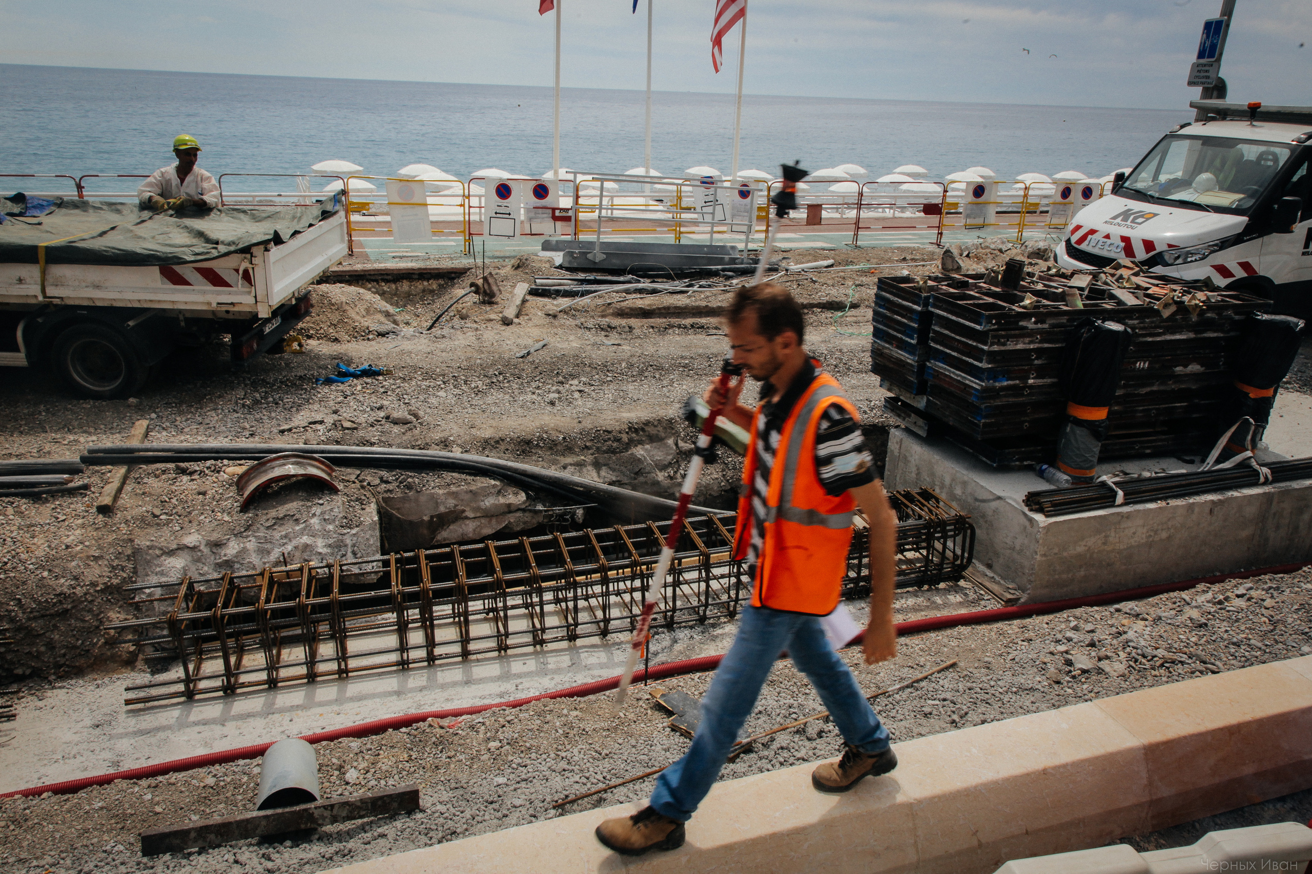 ФРАНЦИЯ. Стрит-фотография, полная абсурда, идиотизма и красоты