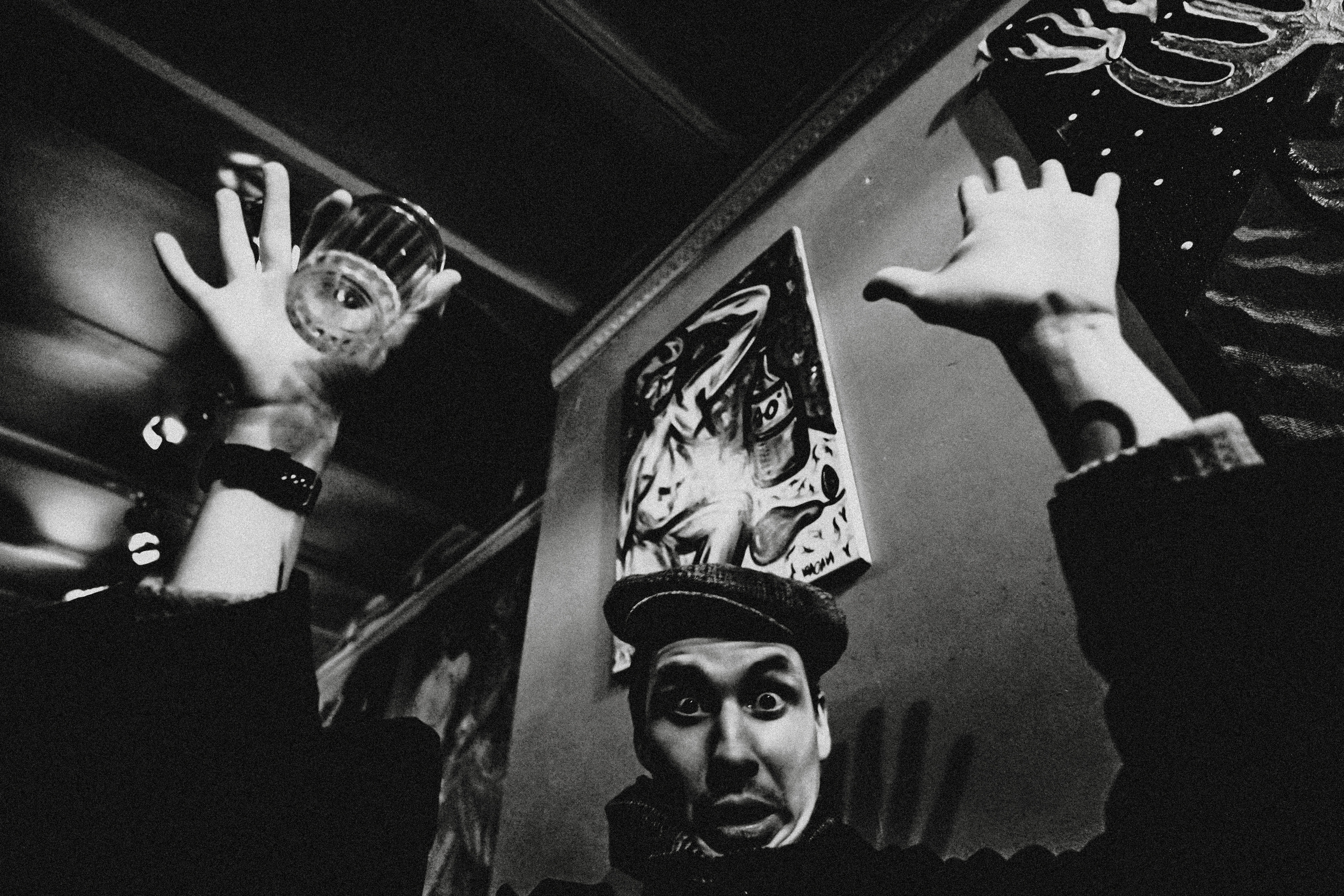 2020. Стрит-фотография, полная абсурда, идиотизма и красоты