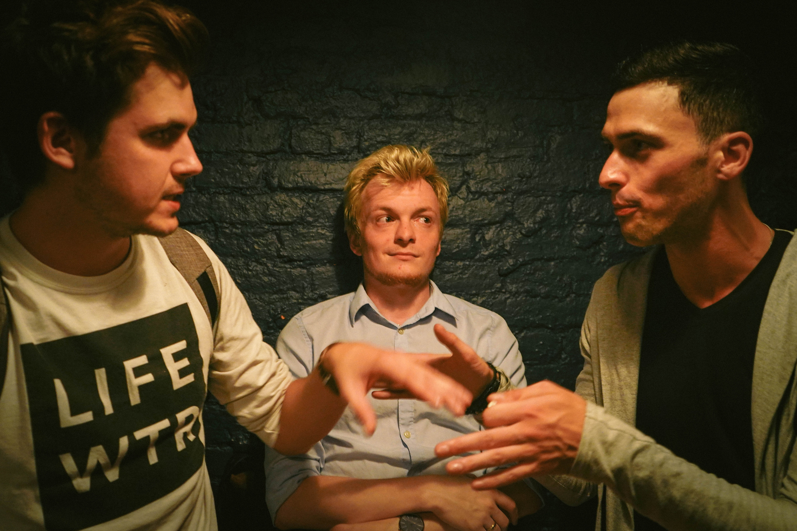 2018. Стрит-фотография, полная абсурда, идиотизма и красоты