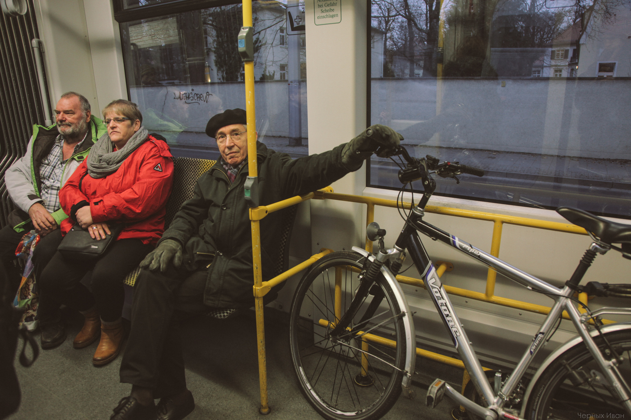 ГЕРМАНИЯ. Стрит-фотография, полная абсурда, идиотизма и красоты