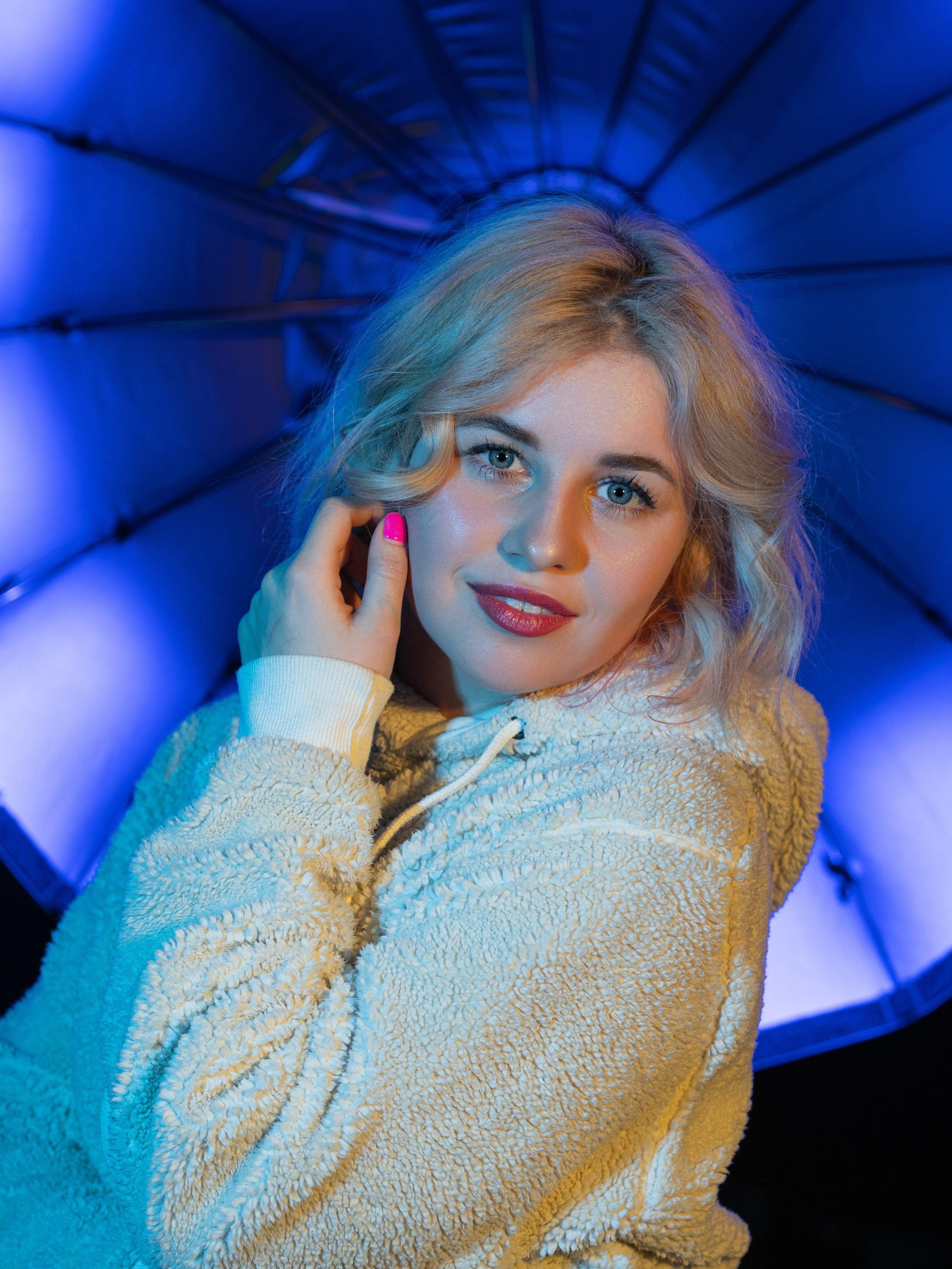 Студийная фотосессия для девушки. Яростный фотолюбитель Vervie Vitoe