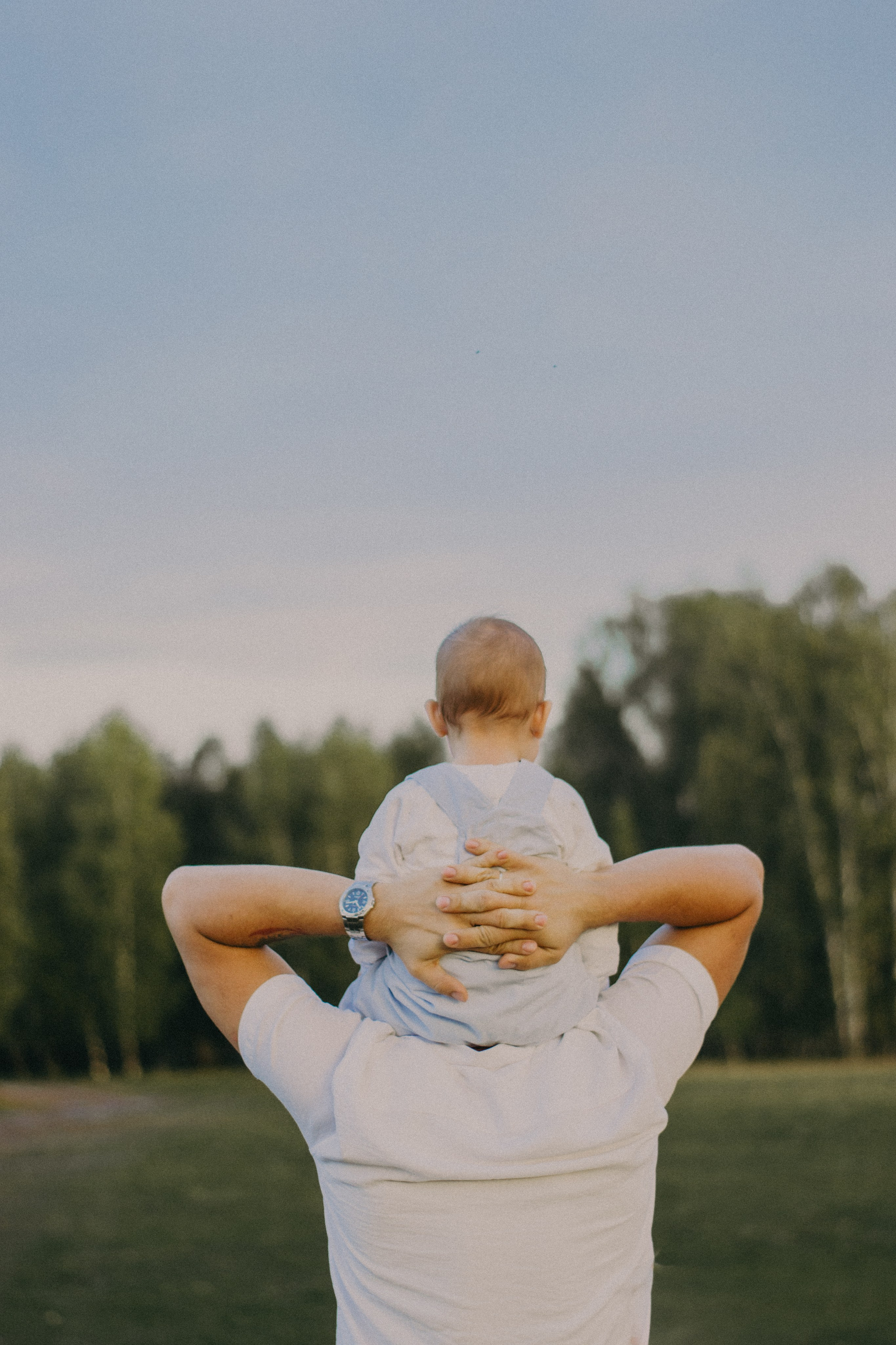 Семья с малышом на природе. Женский и семейный фотограф в Казани Гульназ Гизетдинова