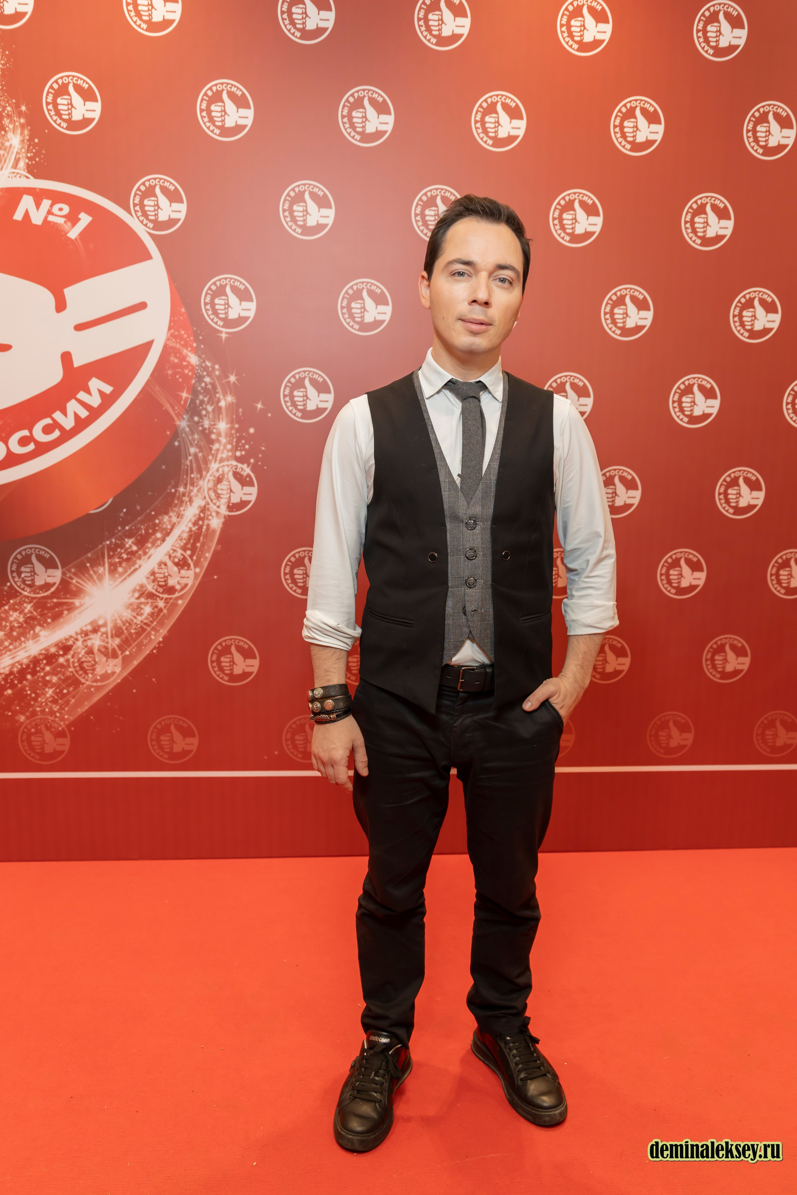 Премия МАРКА № 1 В России 14 декабря 2024. Репортажный, семейный и студийный фотограф в Москве Демин Алексей