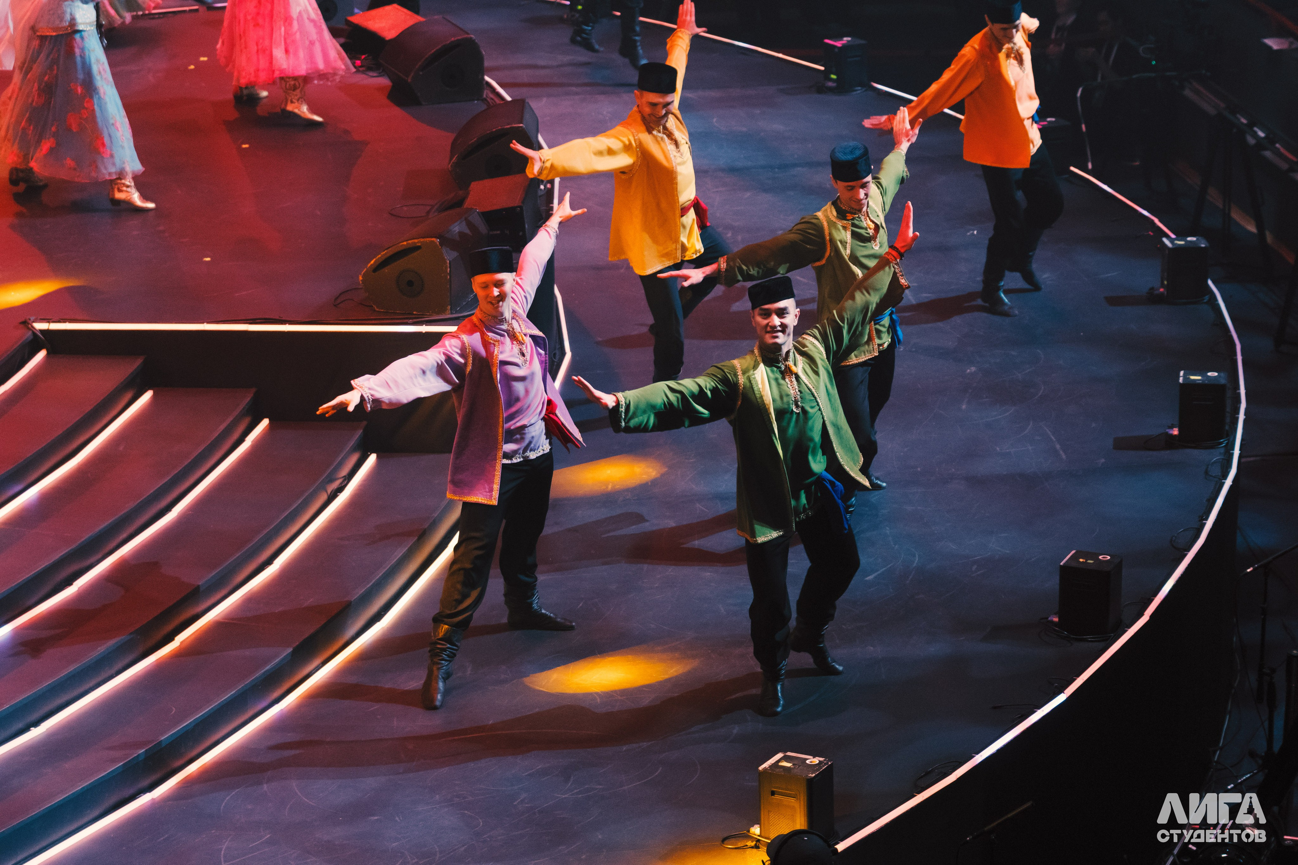 Российская Студенческая Весна 2025. Портретный фотограф в Казани Радомир Заздравных