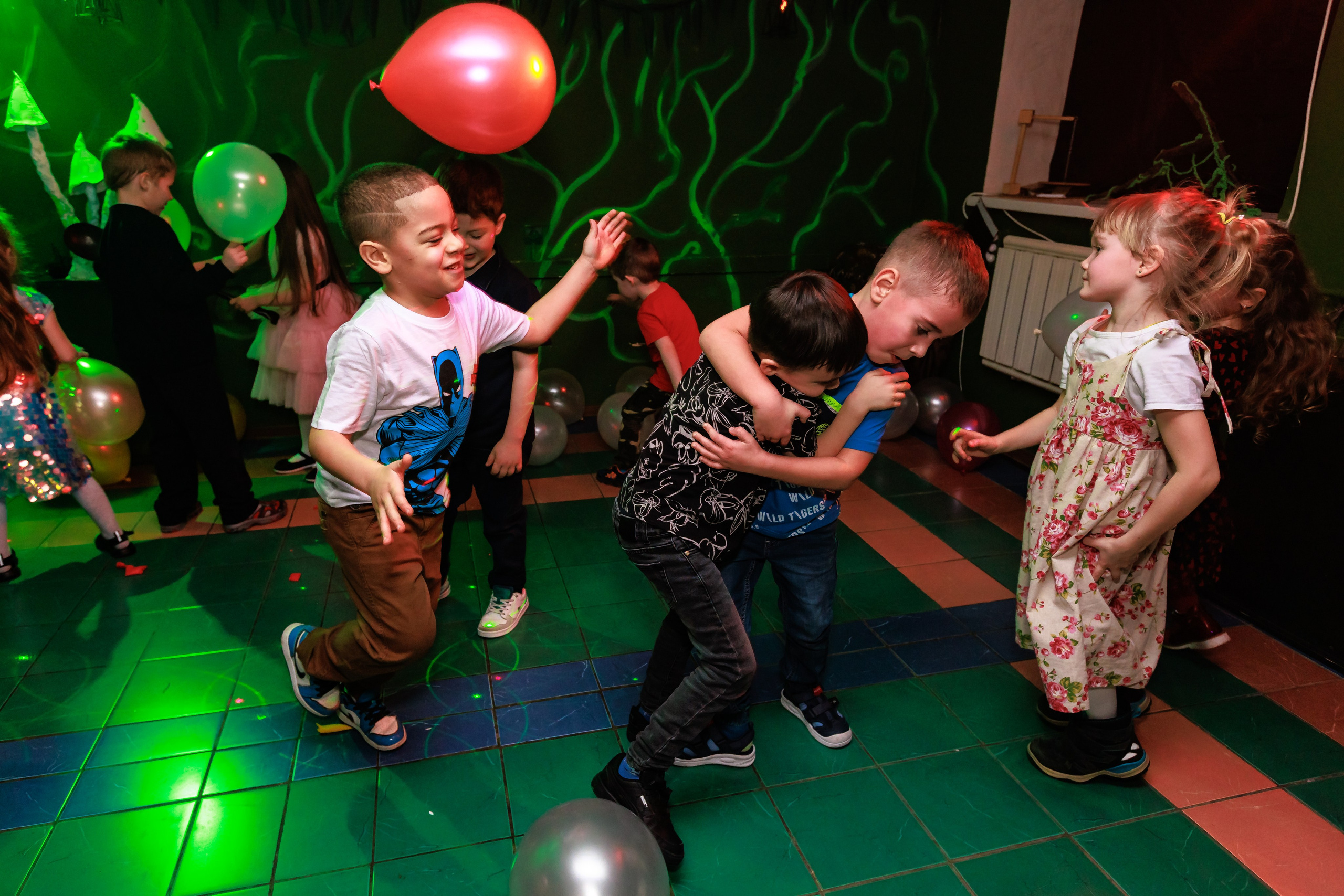 Театрализованный день рождения. Выпускные альбомы в Москве и Московской области