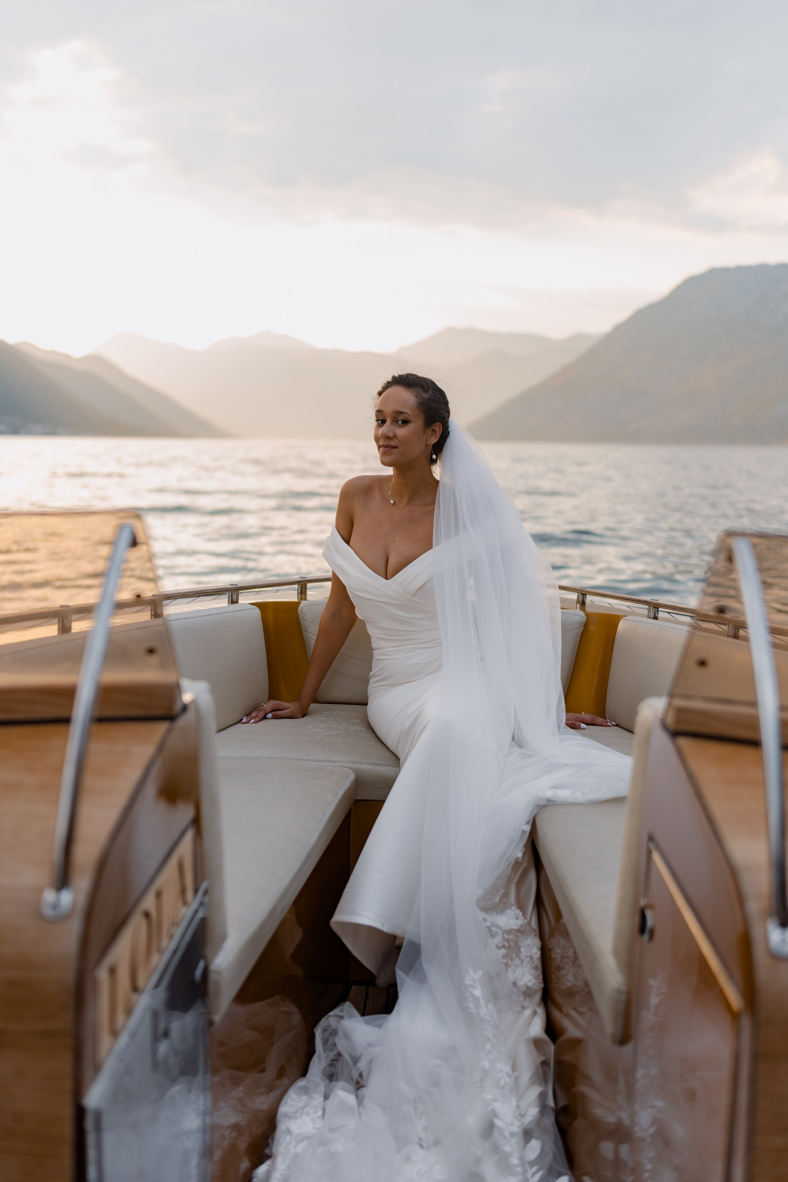 Viktor-Daniela. Elopement Wedding Photographer