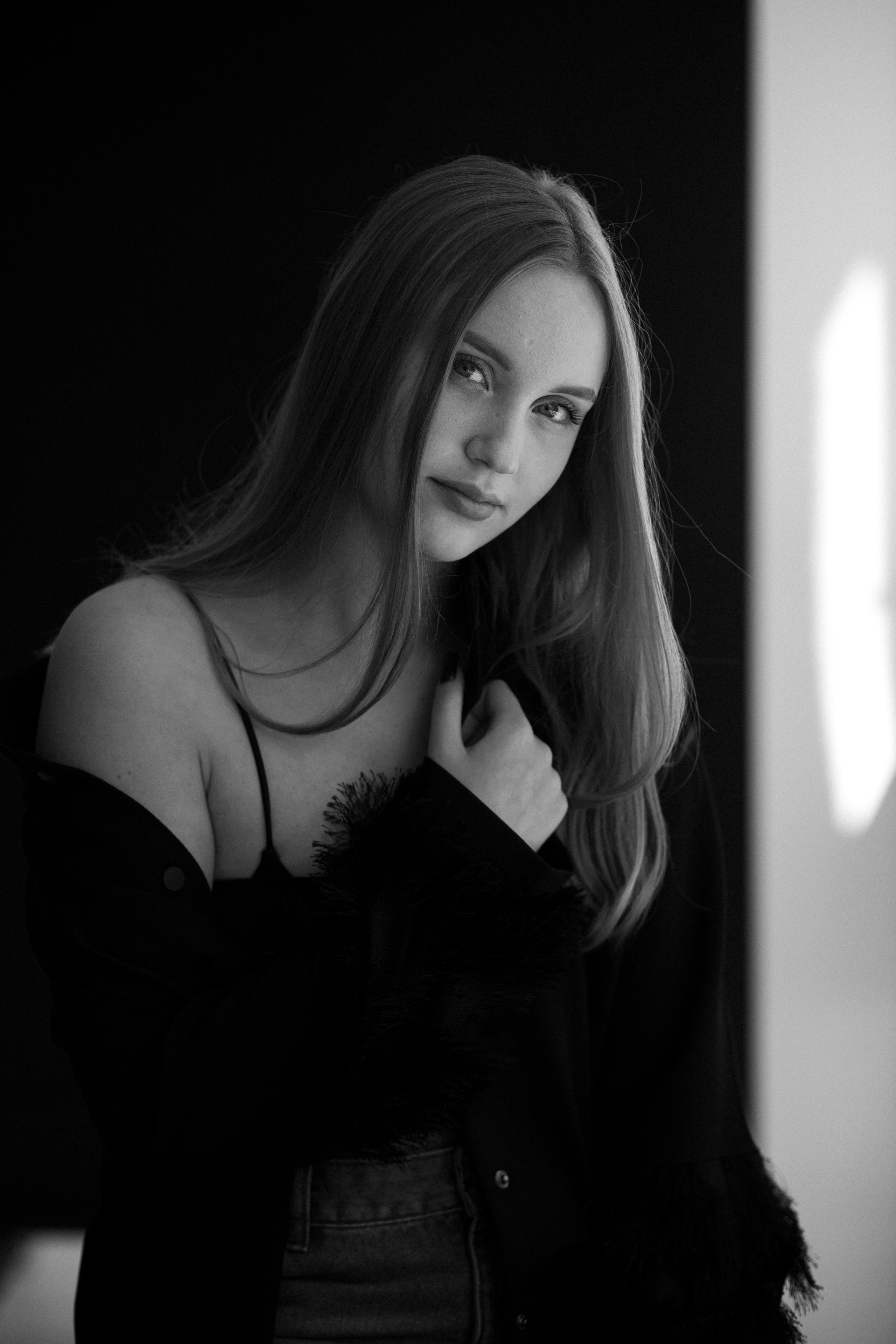 Студийные съемки в ч/б. Женский фотограф в Москве Рина Леонтьева