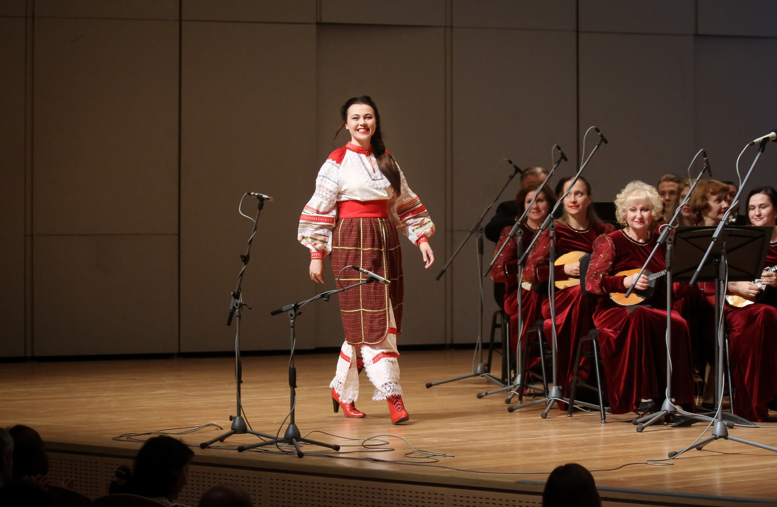 Концерт «Времена года». Дарья Письменюк / Darya Leitstern — фотограф, музыкант, журналист, путешественник
