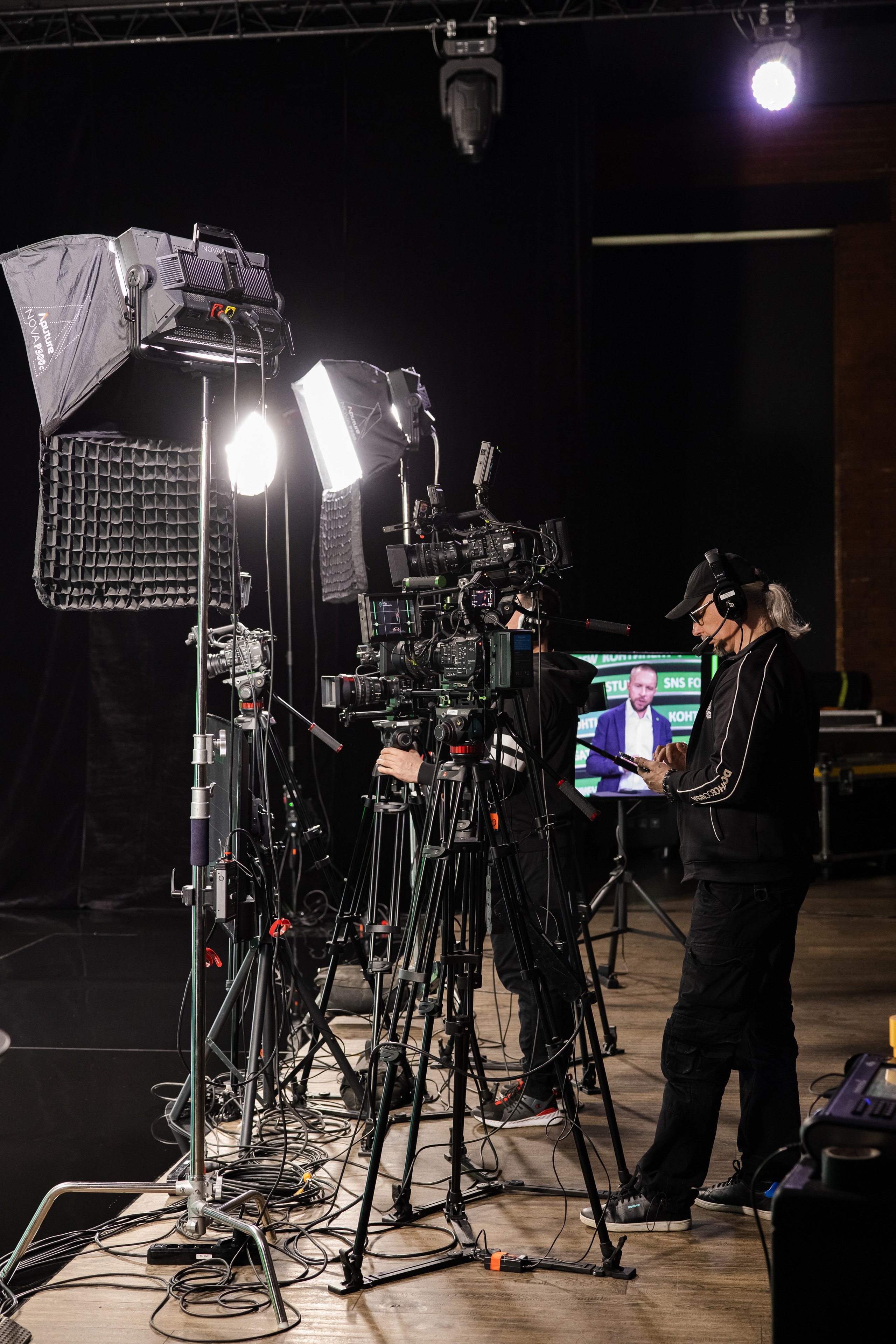 Онлайн эфир. Свадебный репортажный фотограф в Москве