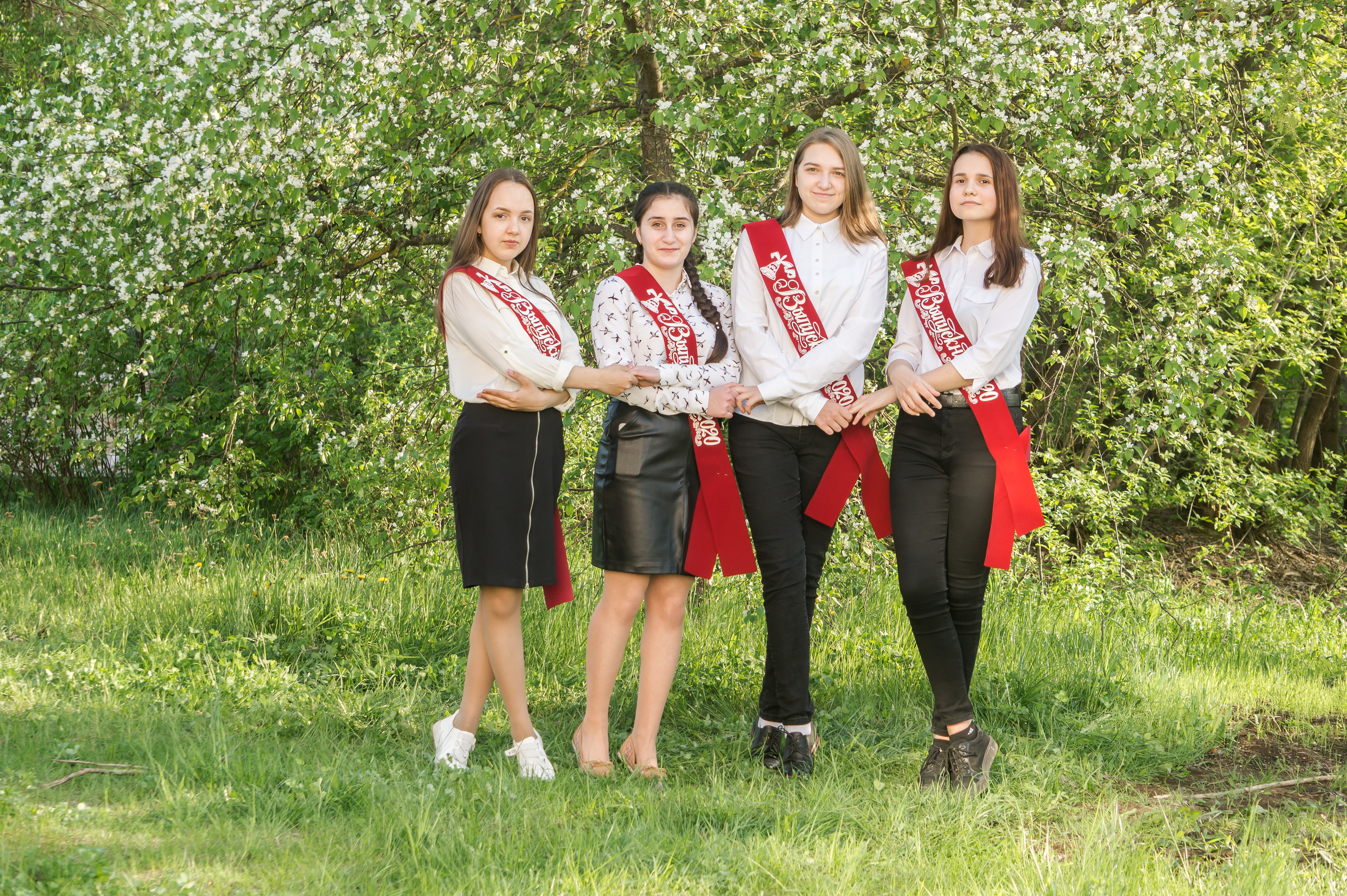 Фотосъемка в детском саду фотосъемка в школе Дипломы Выпускник Фотопла. Фотосъемка в детском саду и школе. Фотоальбомы и фотокниги ВЫПУСКНИК