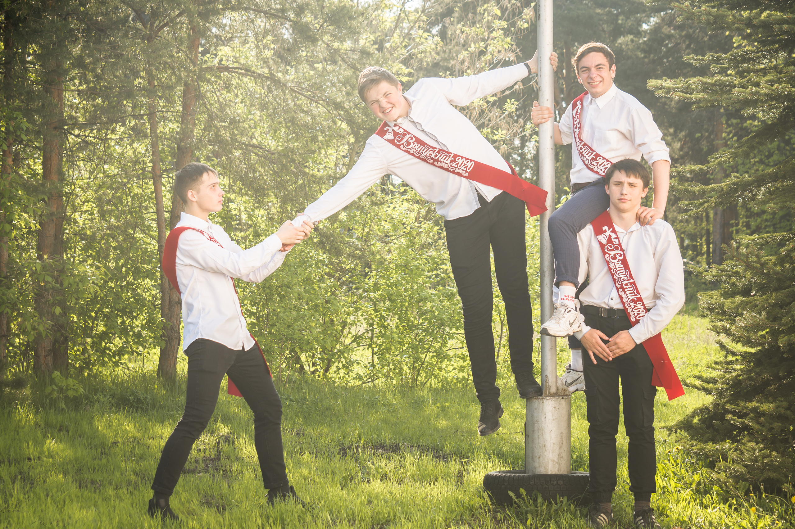 Фотосъемка в детском саду фотосъемка в школе Дипломы Выпускник Фотопла. Фотосъемка в детском саду и школе. Фотоальбомы и фотокниги ВЫПУСКНИК