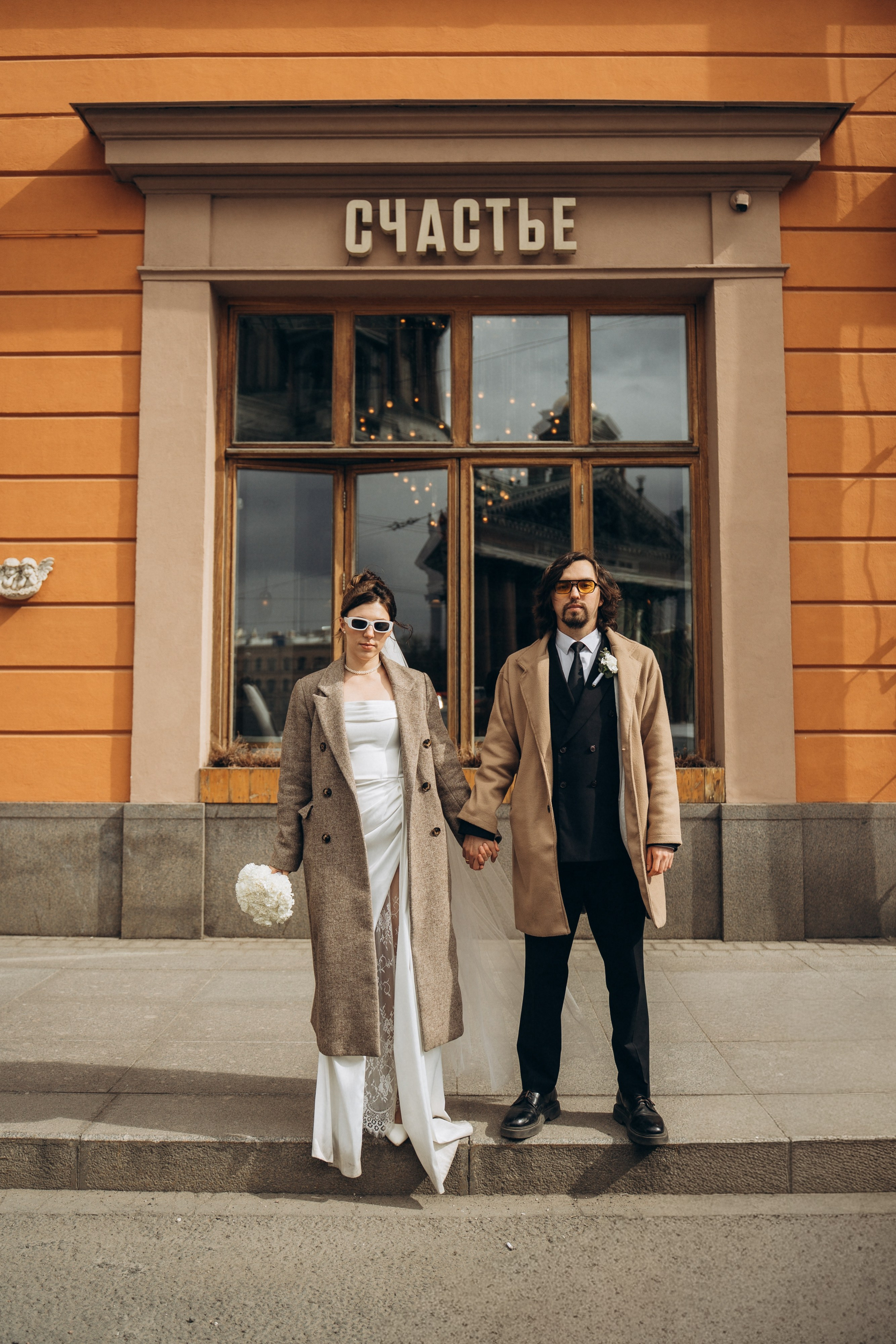 Любовь По-Питерски (1 Дворец, Дом Ученых, Зимняя канавка, Казанский и Исаакиевский собор, и банкет). Фотограф в Санкт-Петербурге — Лучина Екатерина
