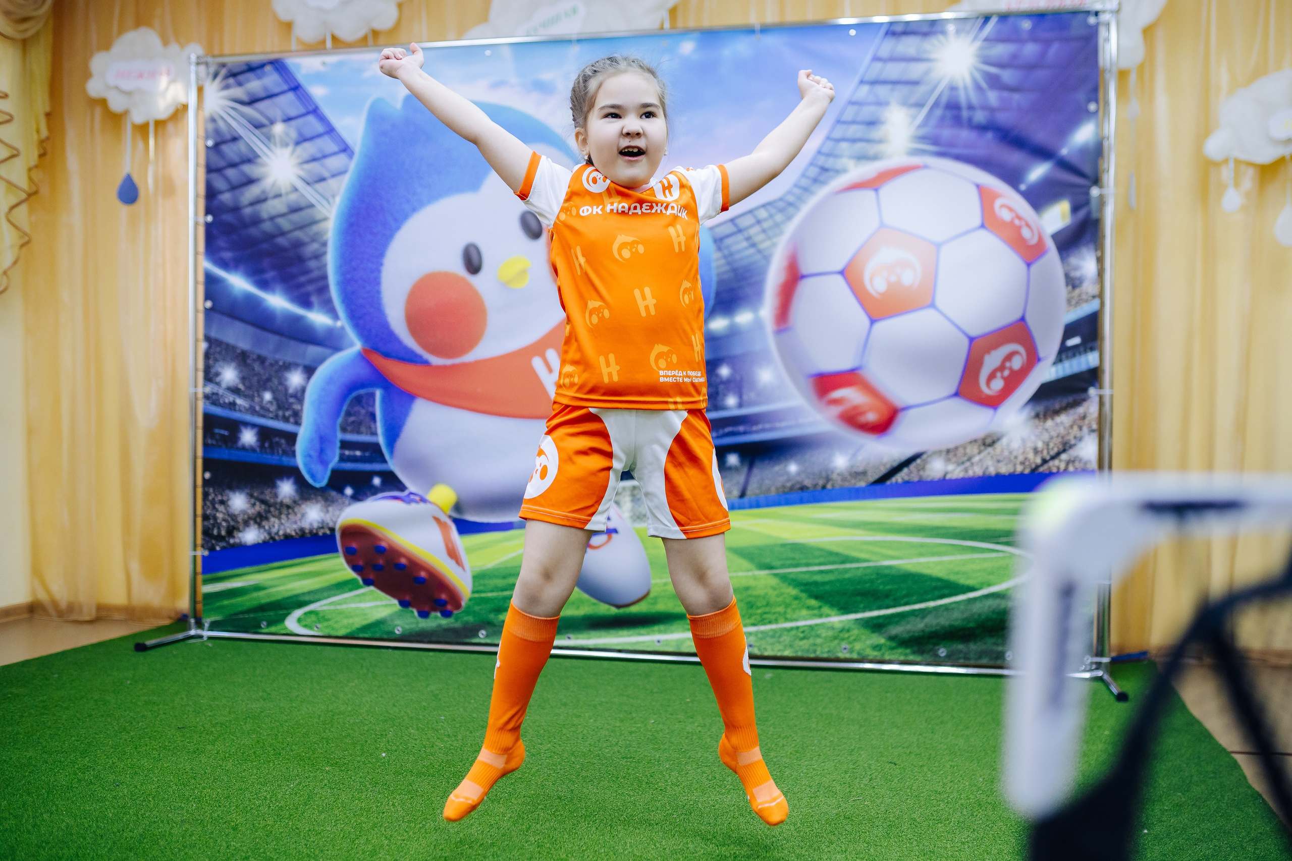 Фотосессия с кубком в детских садах г. Магнитогорска. Денис Прохоров Фотограф в г. Магнитогорск