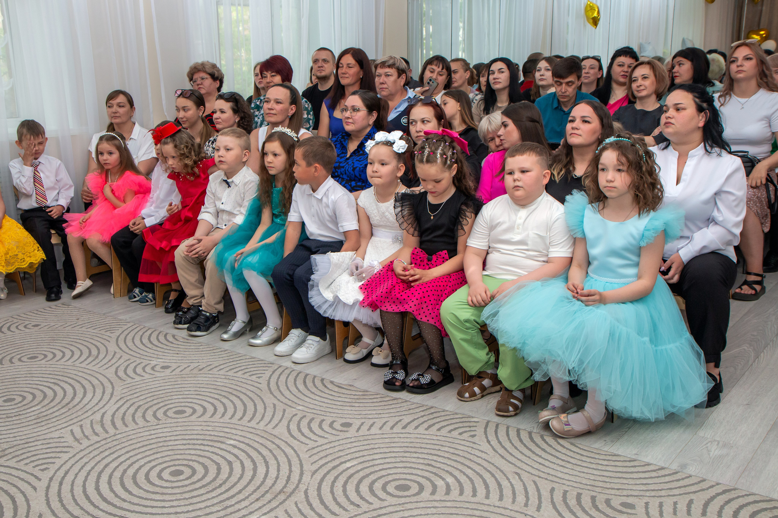 Впускной вечер в ДС «Солнышко» — 2025 г. Фотограф в Шелехове, лучшие выпускные альбомы в Шелехове