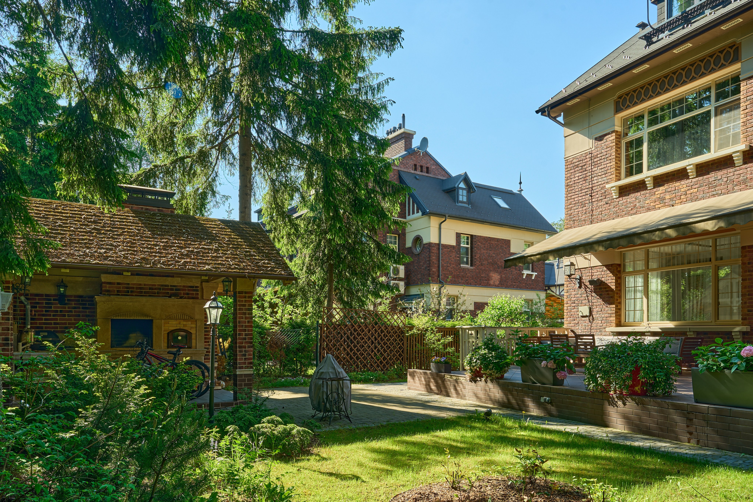 Профессиональная съёмка интерьеров в Новогорске для продажи дома — Быстрая сделка с качественными фото | vhaus. Видеопродакшн недвижимости и архитектуры | Студия VHAUS