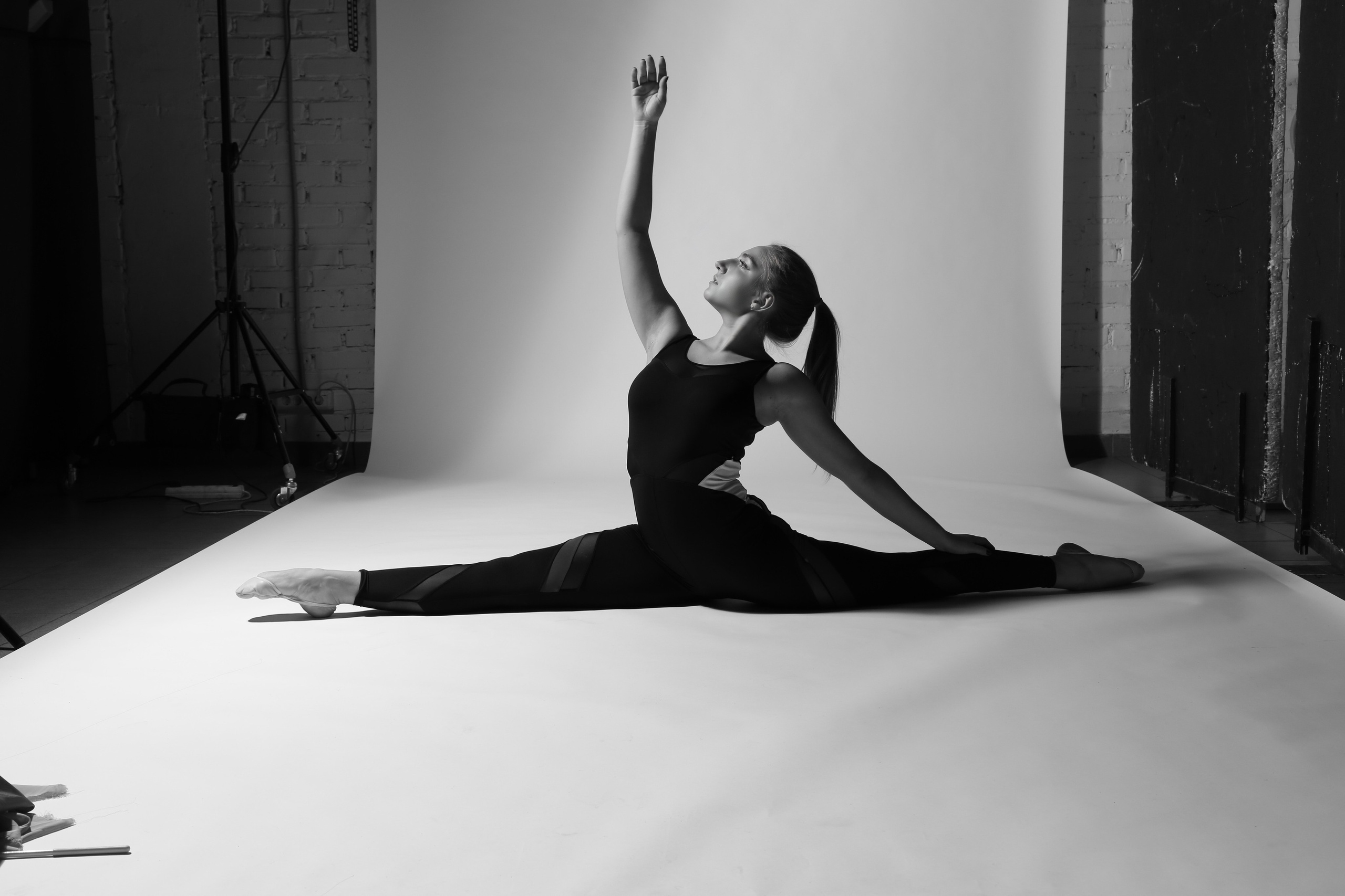 Елена с гимнастической лентой. Профессиональный фотограф Алена Александрова