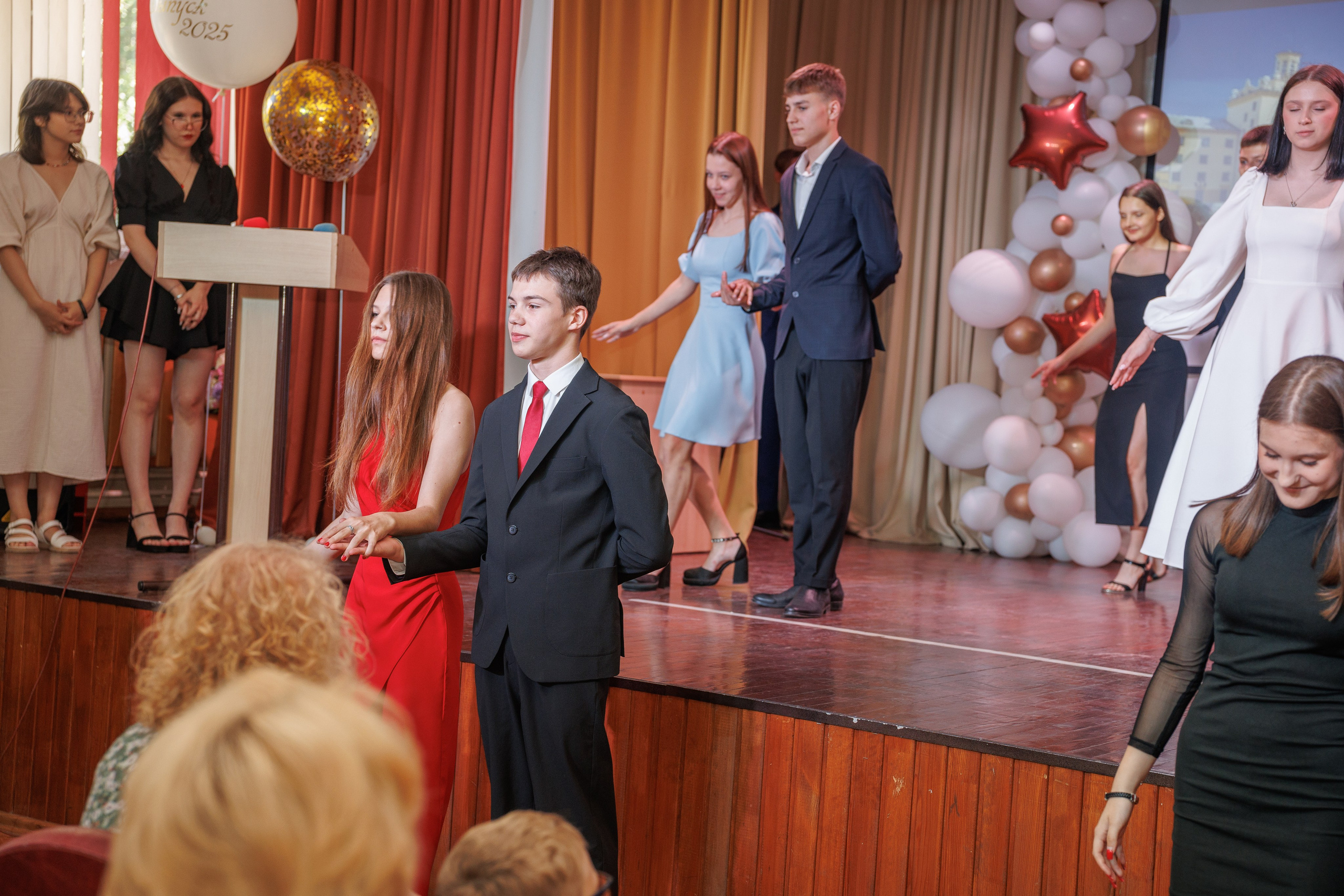 Вручение аттестатов. Свадебный и семейный фотограф в Новосибирске Ирина Дорошкова