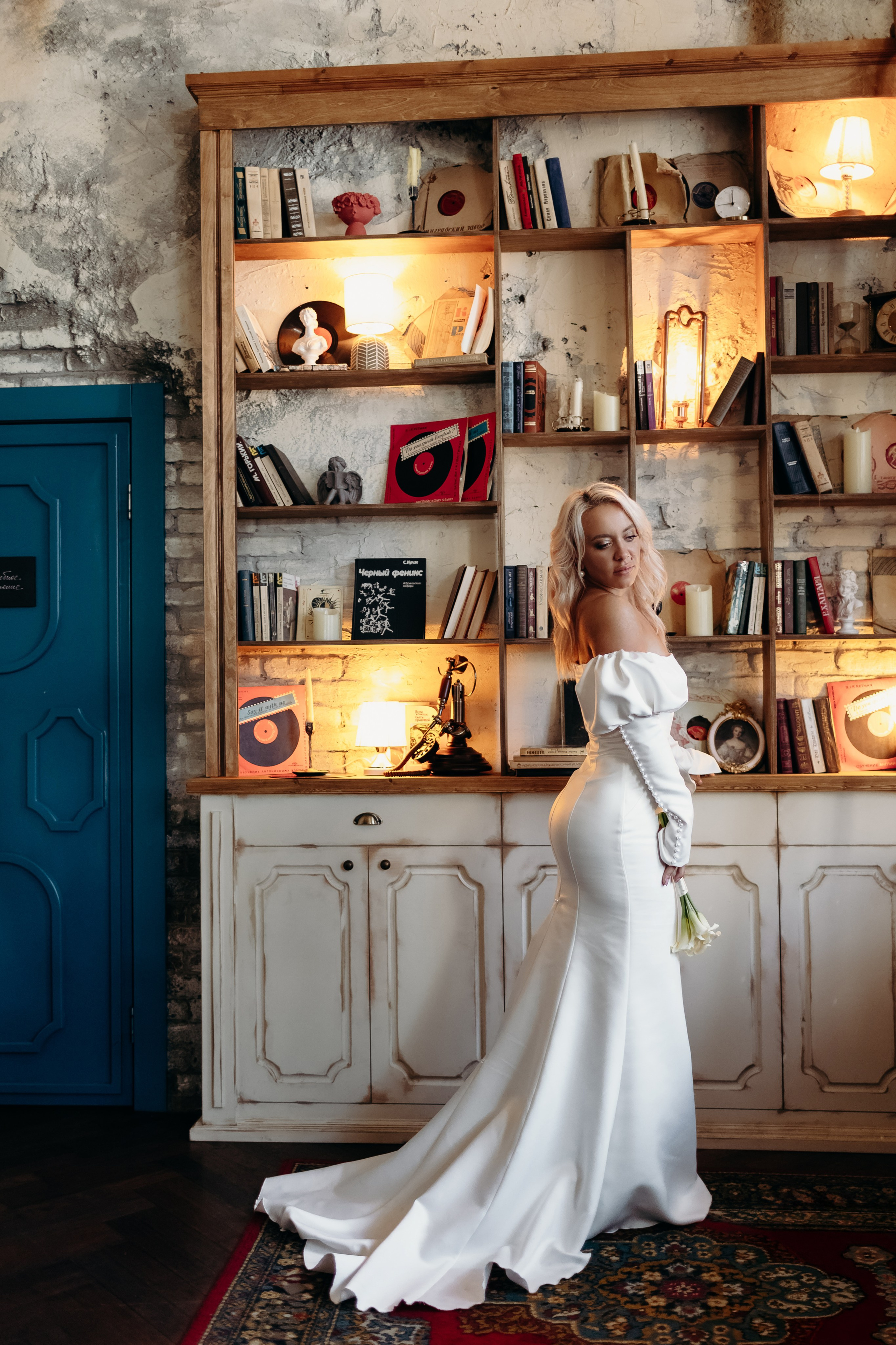 Александр и Елена (сборы, ресторан). Фотограф свадебный семейный в Красноярске Шукшина Наталья