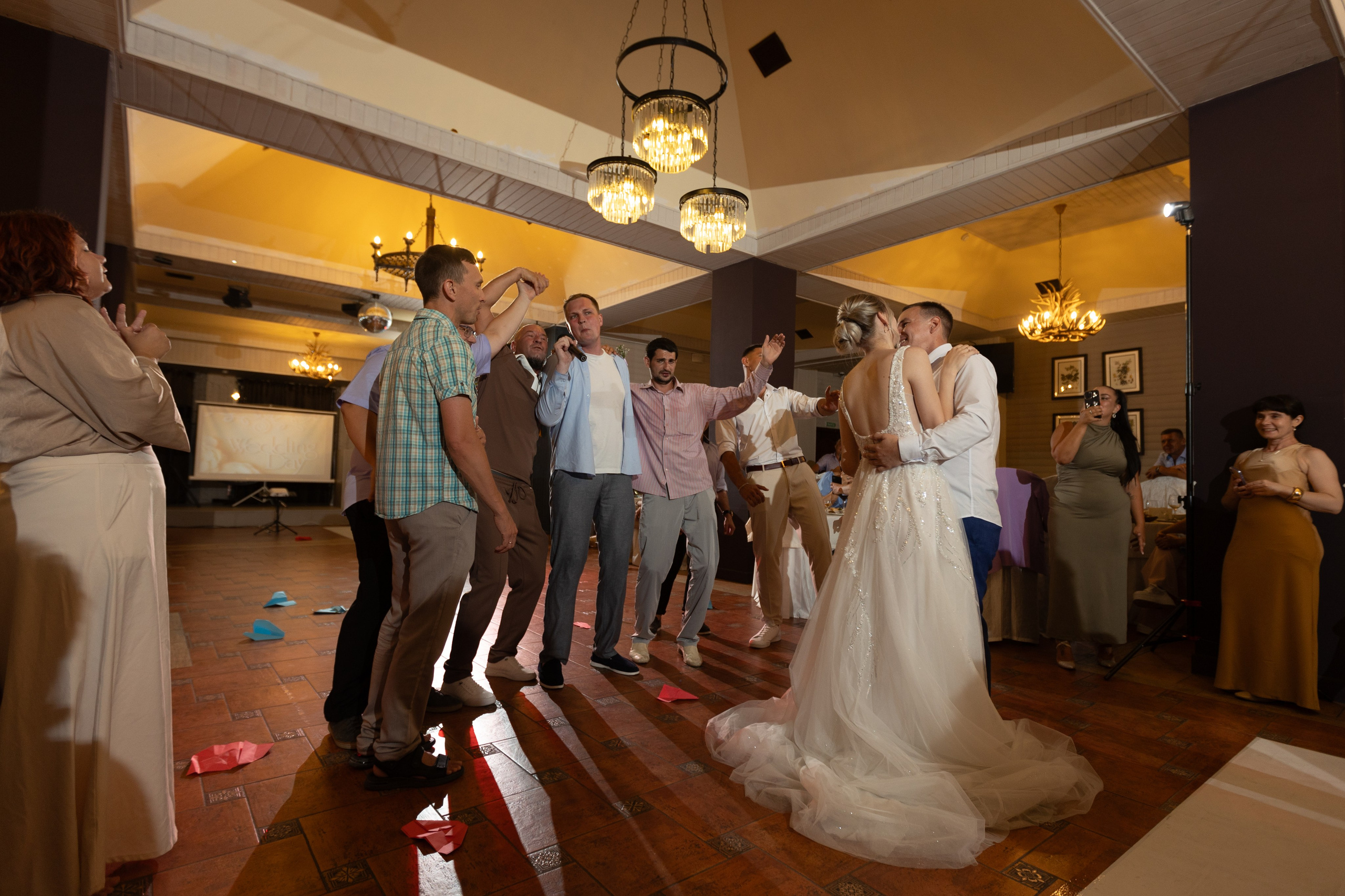 Е+В (Утро, ЗАГС, Luciano, Банкет). Профессиональная фотосъемка в Крыму. Натуральные эмоции и живые кадры. Забронируйте дату прямо сейчас!