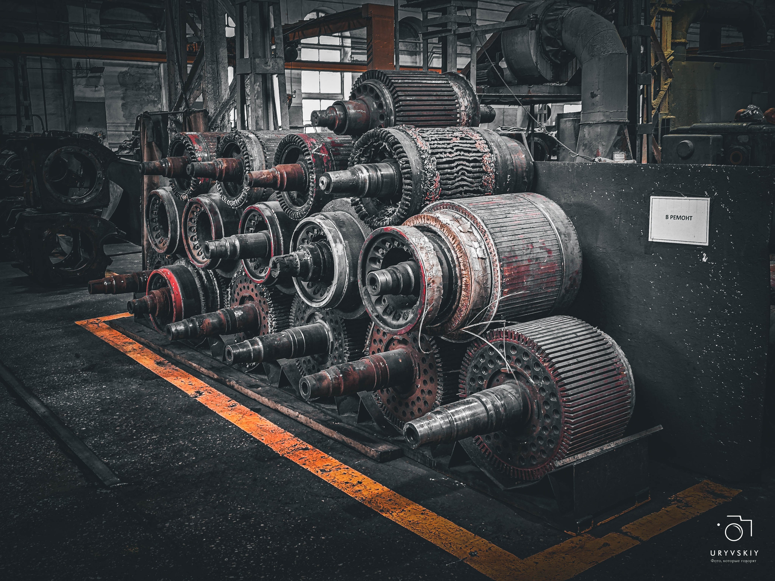 Красноярский электровагоноремонтный завод. Игорь Урывский. Фотограф Красноярск