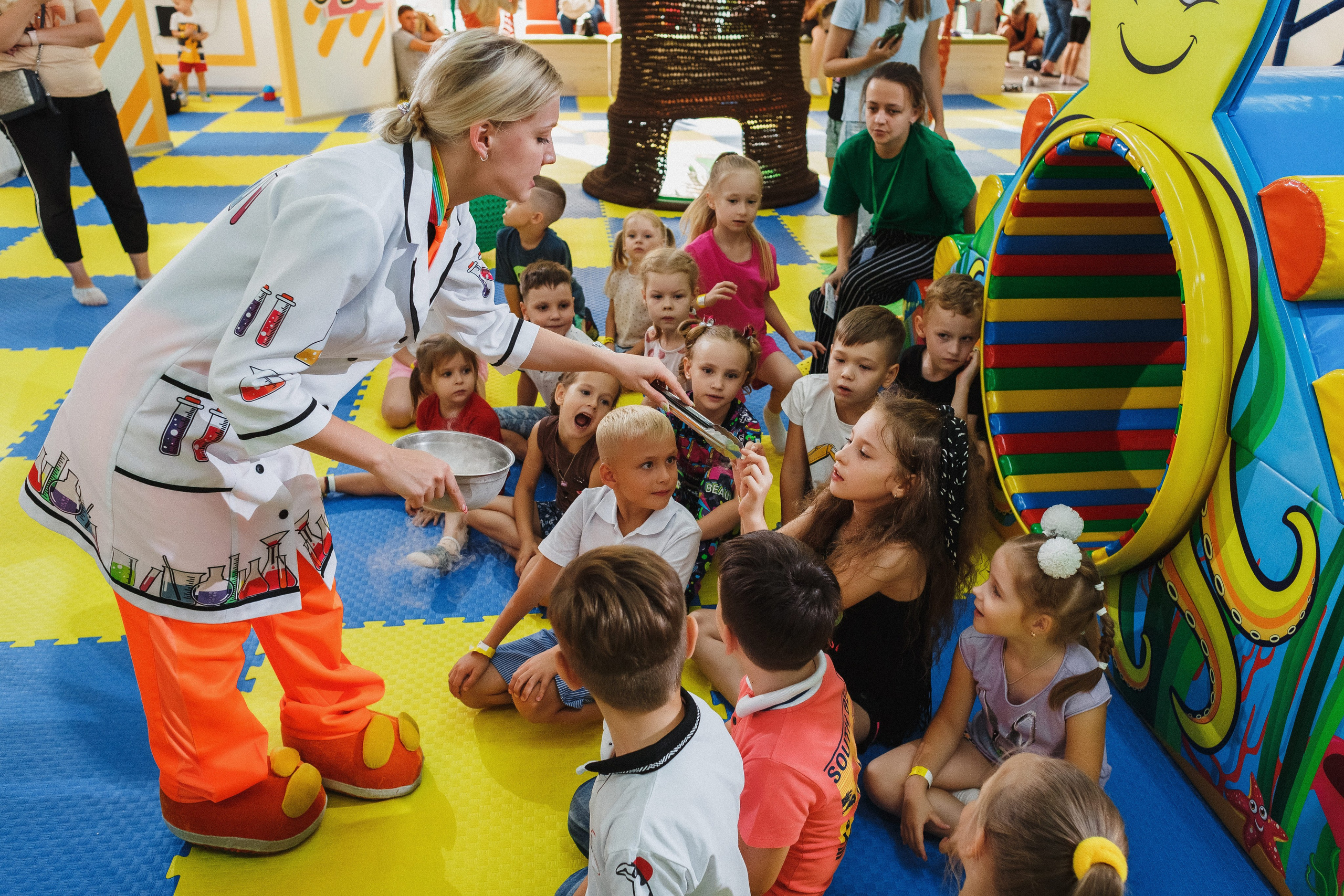 Волшебные моменты: детский праздник в игровой Клумба, Таганрог. Свадебный и семейный фотограф в Таганроге Бакарюк Антон