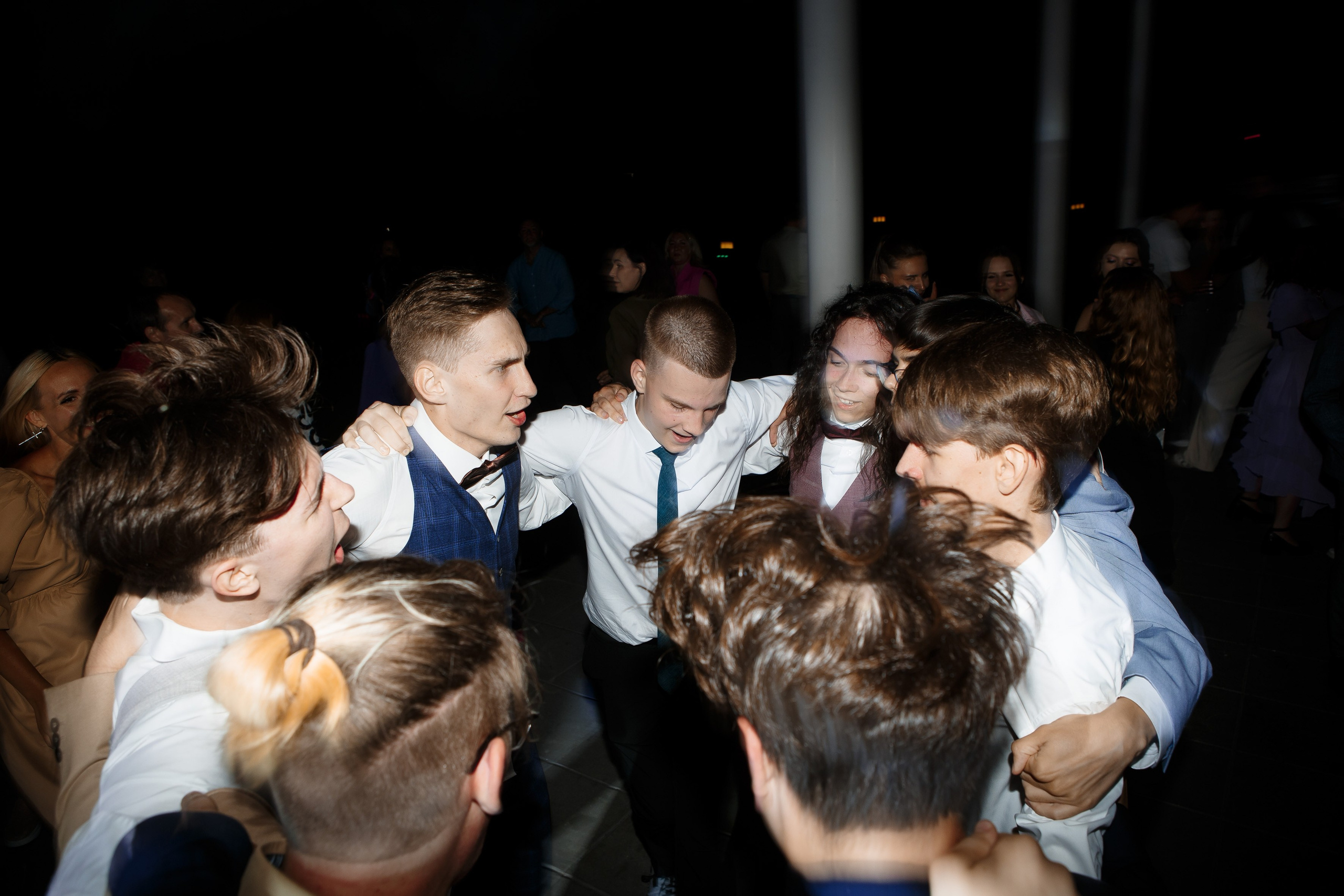 Выпускной Гимназия 12 2024 OpenHouse. Свадебный и портретный Фотограф в Липецке Дмитрий Котюков