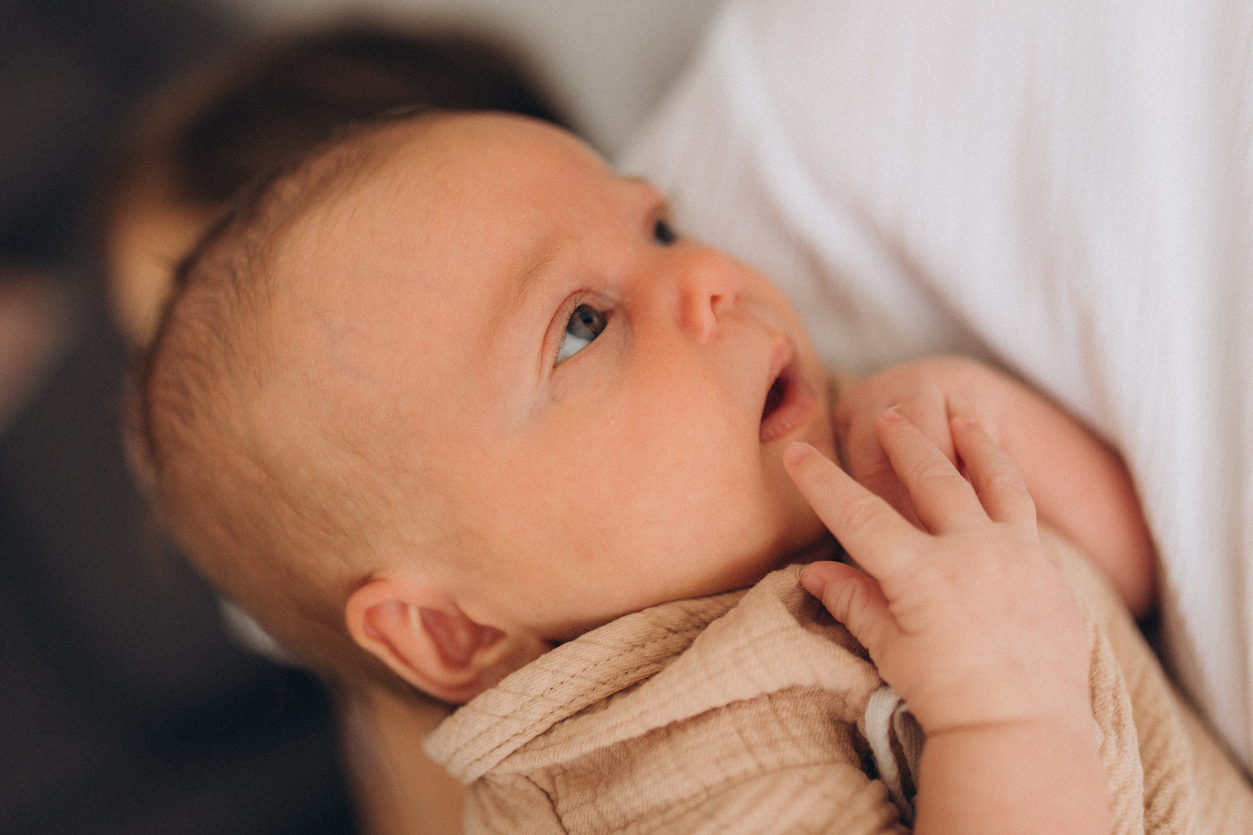 Séance newborn Sasha. Photographe des familles et enfants à Nantes et alentours