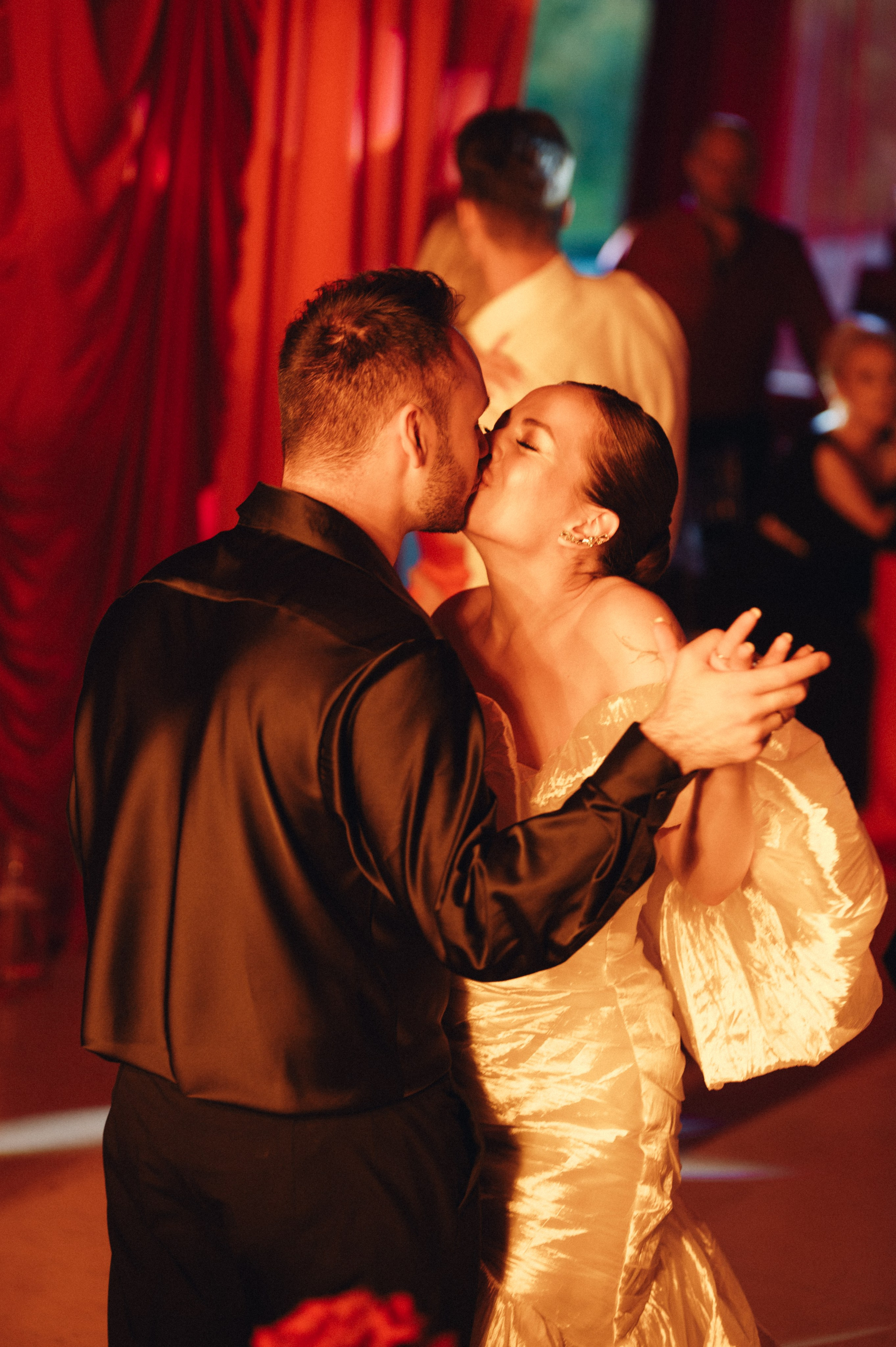 Анастасия и Карен. Репортажный и свадебный фотограф в Сургуте