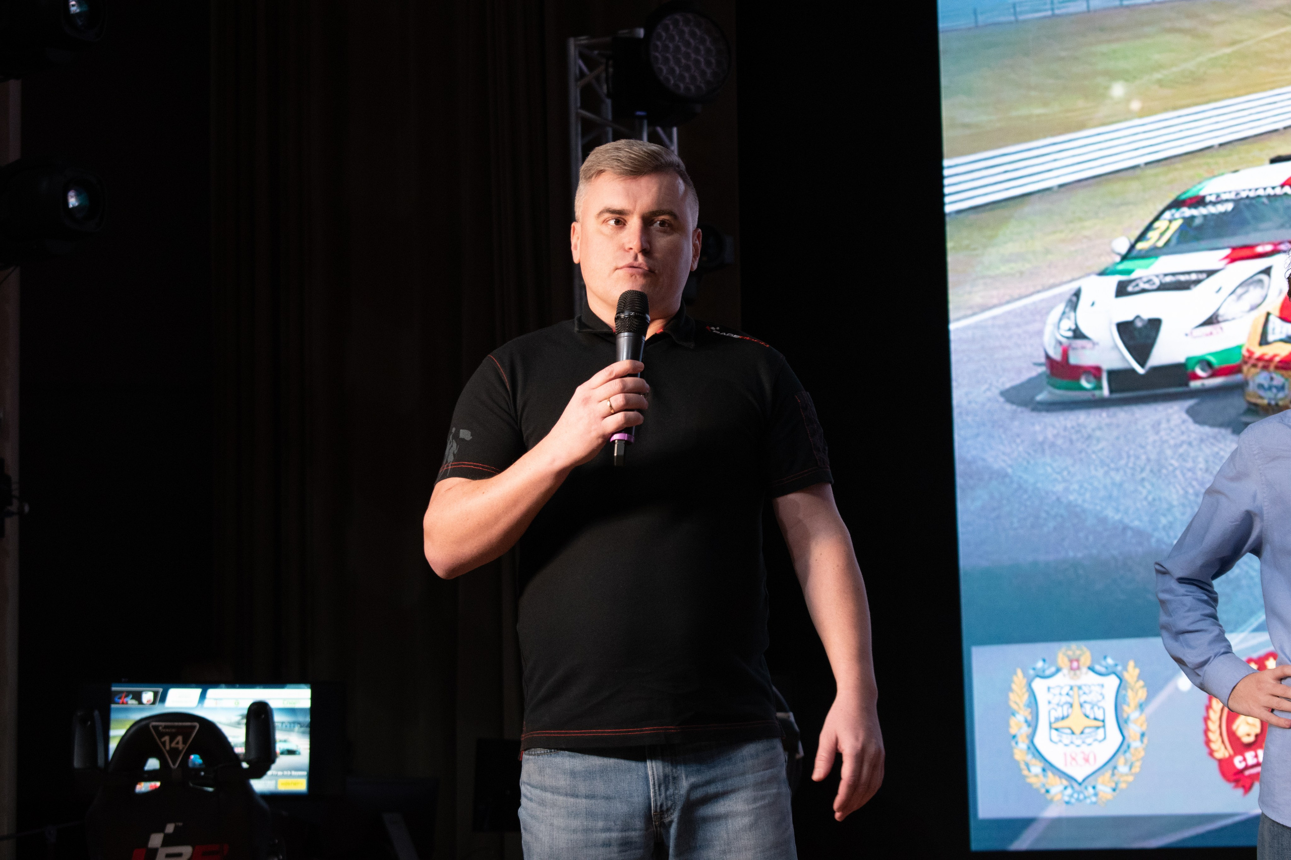 RaceRoom — Командный турнир среди ВУЗов города Москвы | 22.02.20. Репортажный фотограф Сыбер Мартти