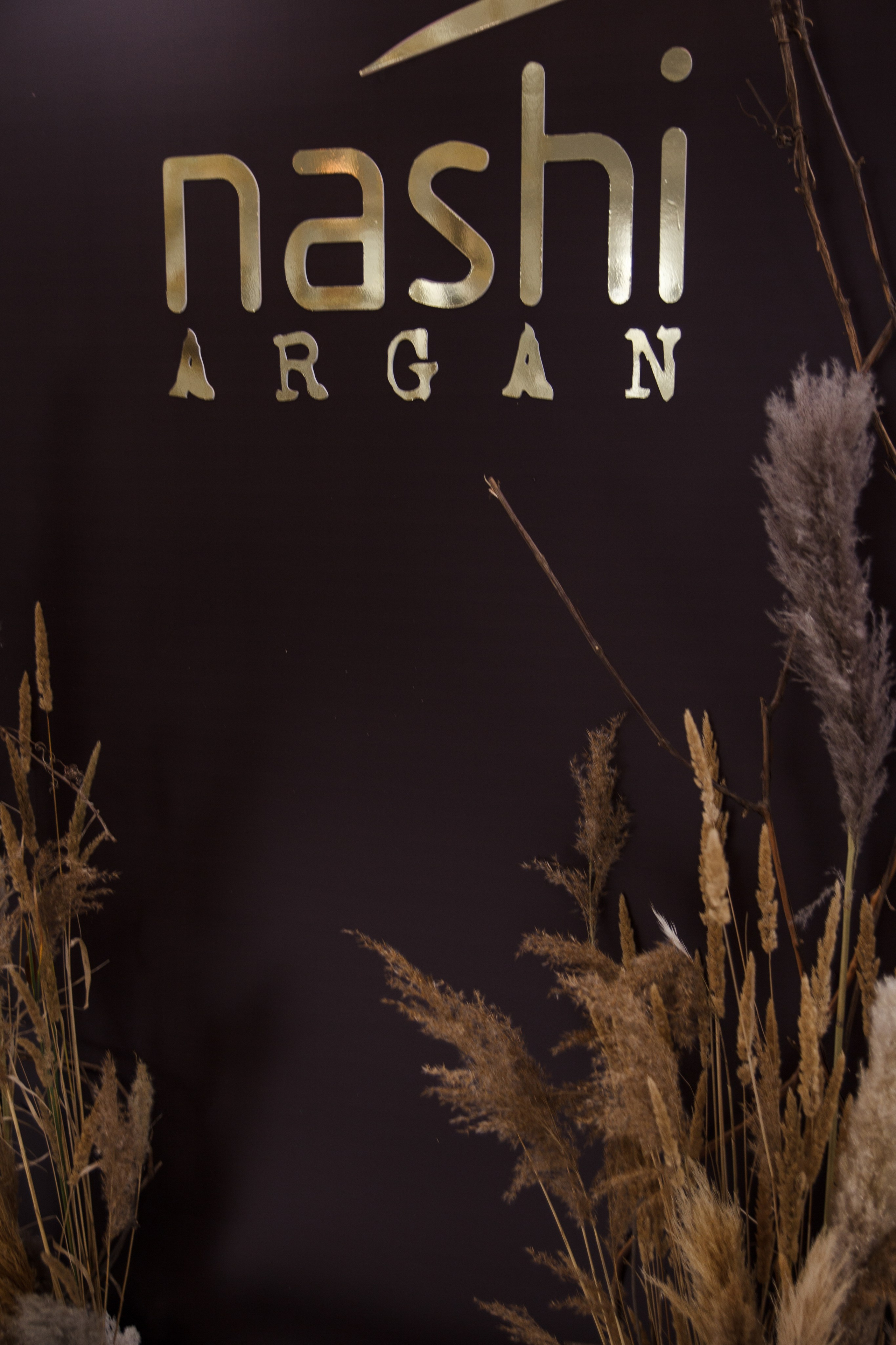 Презентация бренда Nashi 2022. Ксения Почтарь. Декоратор и флорист, город Владивосток