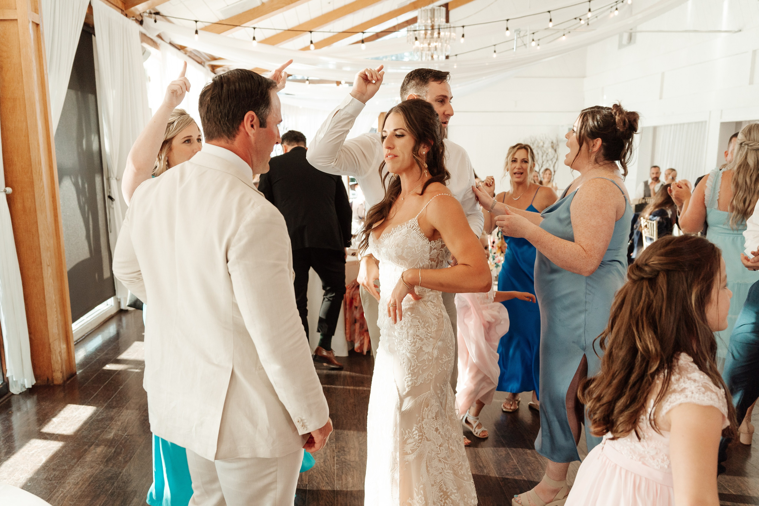 2025-08-16_BryanAmber. Ретушер Зенькевич Света