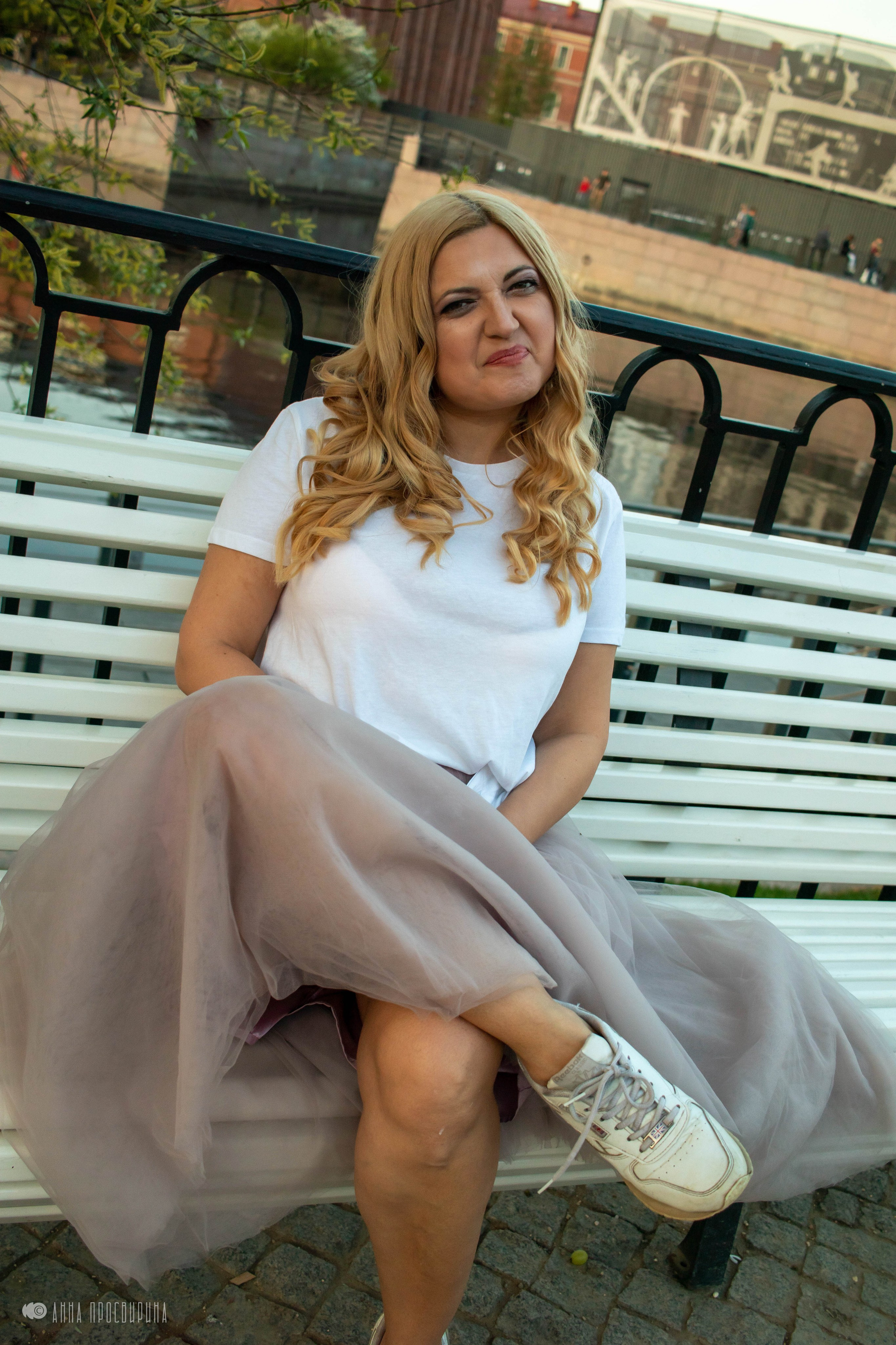 Контент-съемка с цветами, канал Грибоедова. Ваш фотограф в Санкт-Петербурге Анна Просвирина