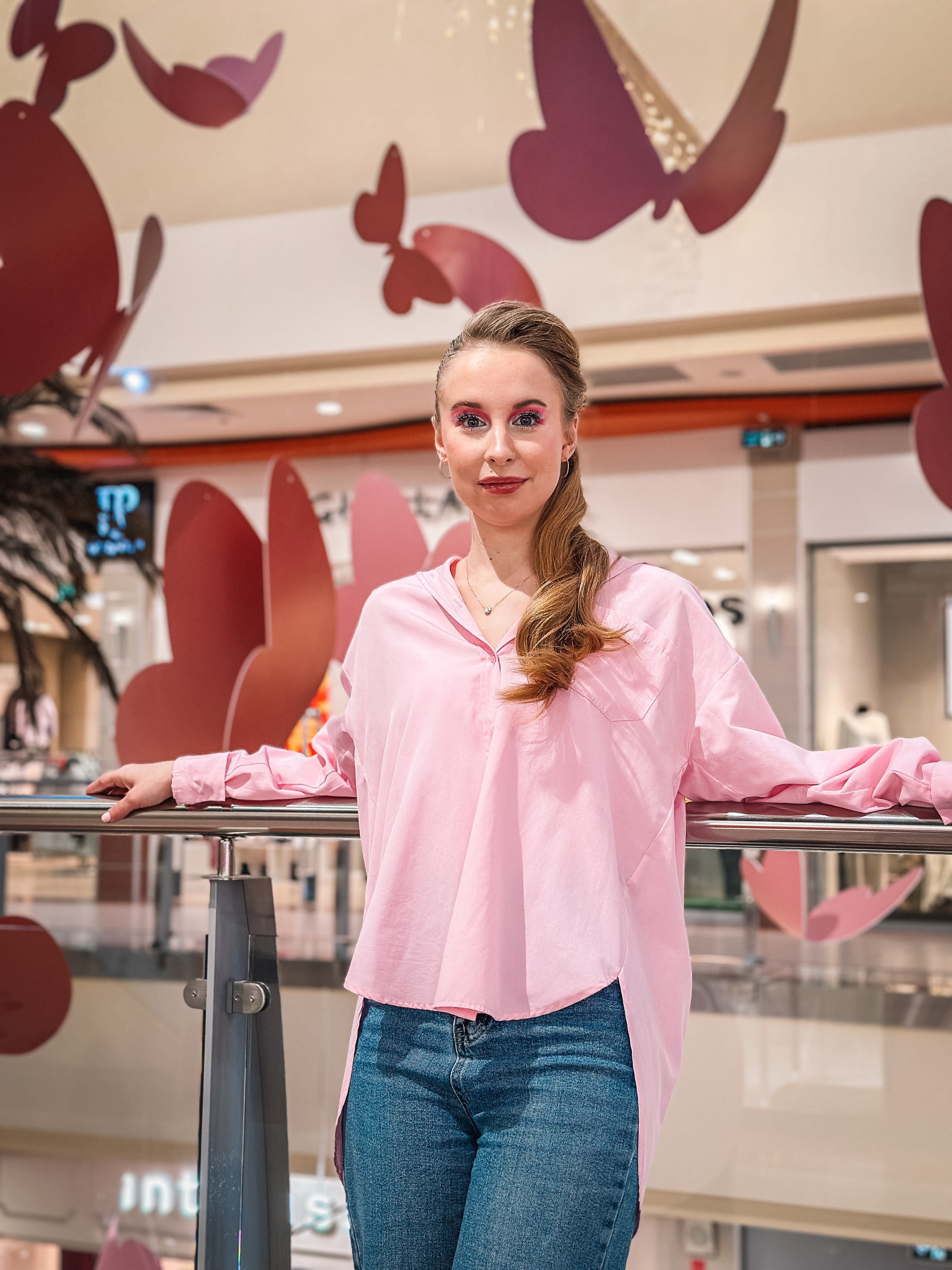 Фотосессия Юлии в ТРЦ Гудвин. Твой фотограф и видеограф в Тюмени — Сергей Бизин