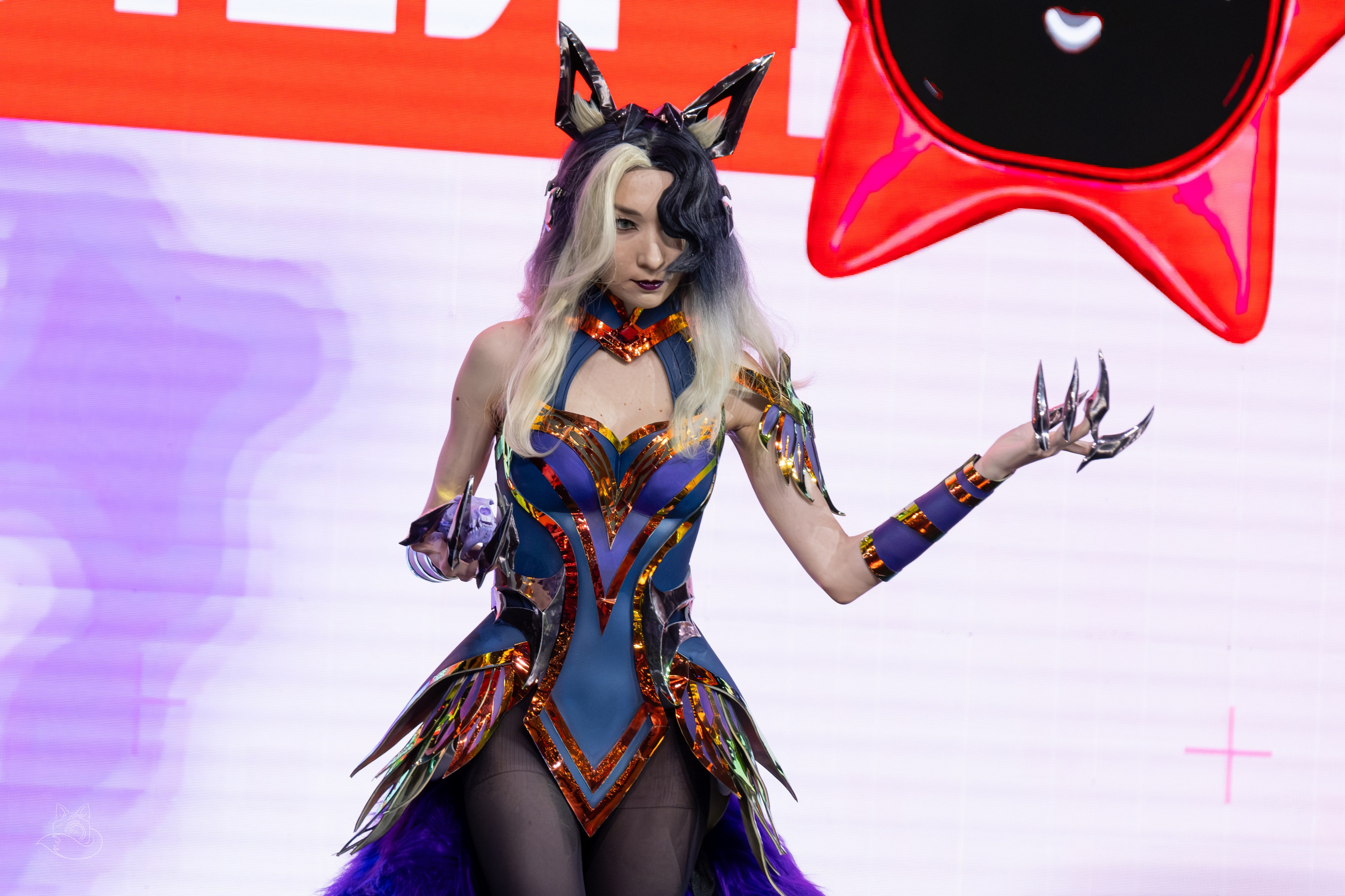 Сцена РЭД ЭКСПО 2024. Косплей фотограф