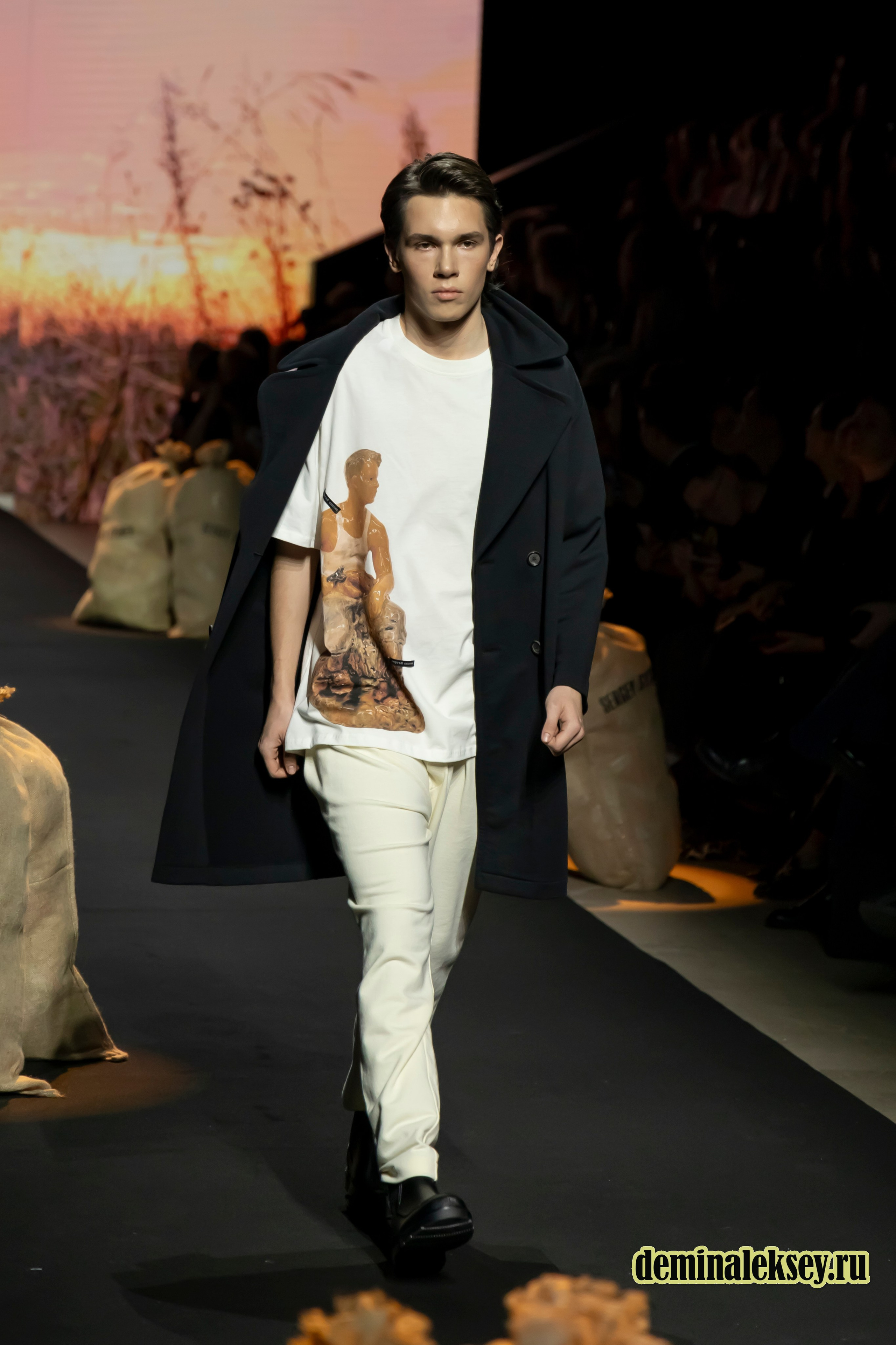 Московская неделя моды 2024 9 октября дизайнер SERGEY SYSOEV. Репортажный, семейный и студийный фотограф в Москве Демин Алексей