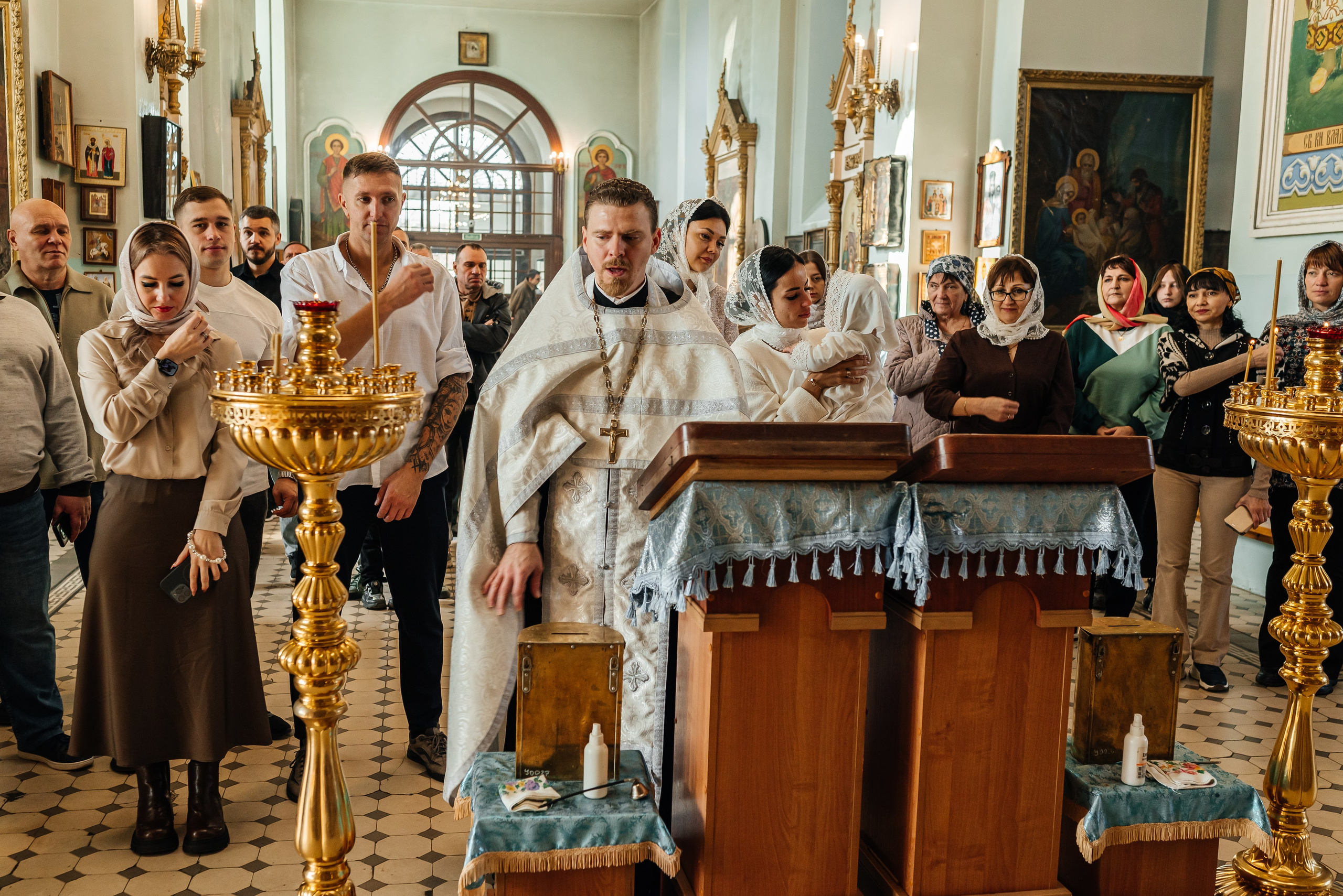 Крещение в Храме Успения Пресвятой Богородицы Гундоровский. Фотограф в Каменске-Шахтинском и парке Лога Ольга Сагал