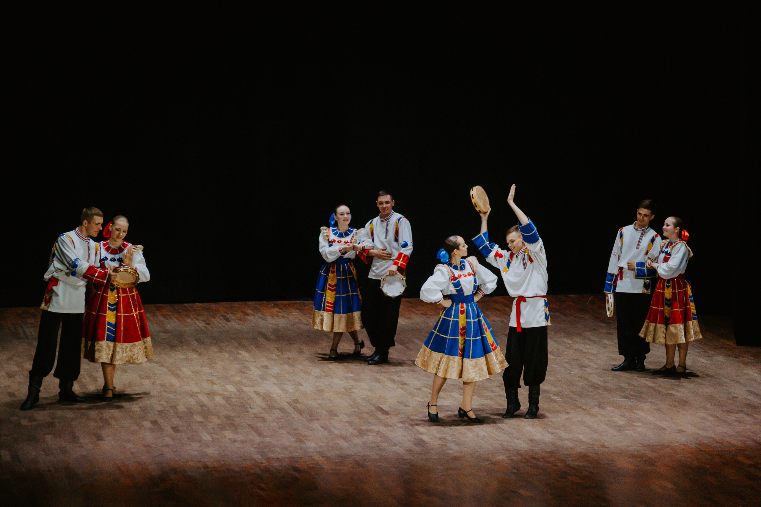 «Уральский сувенир». Концерт танцевальной студии. Фотограф в Челябинске Ополихина Анна