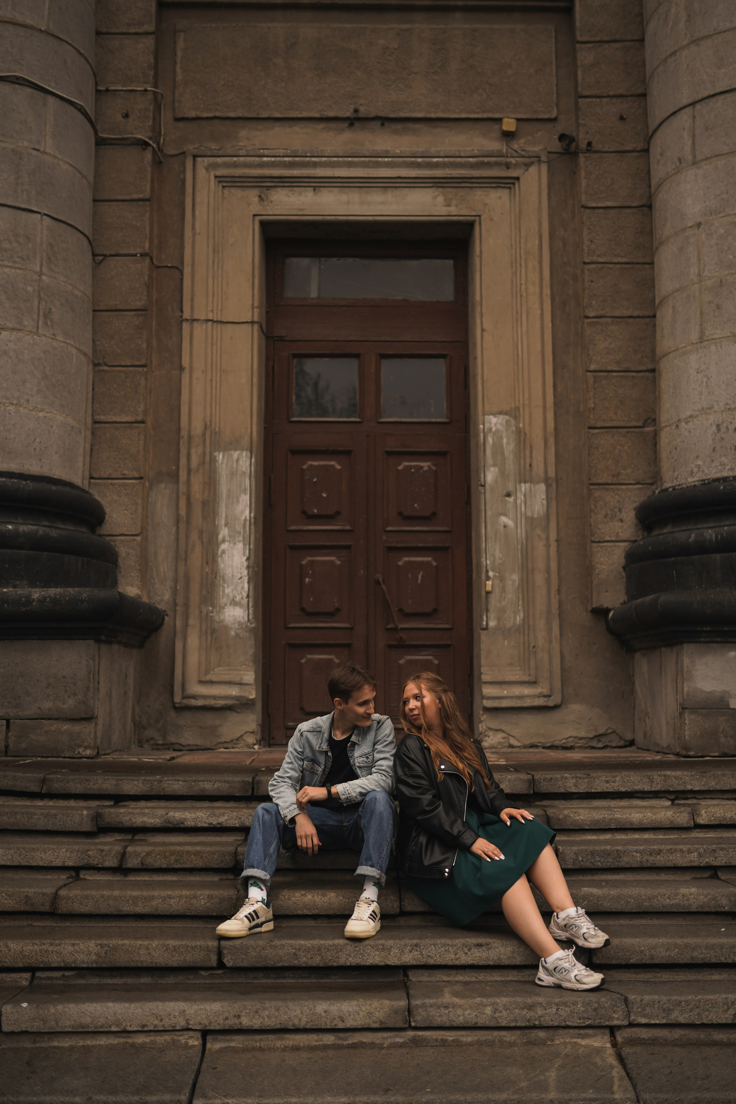 За малиновым солнцем