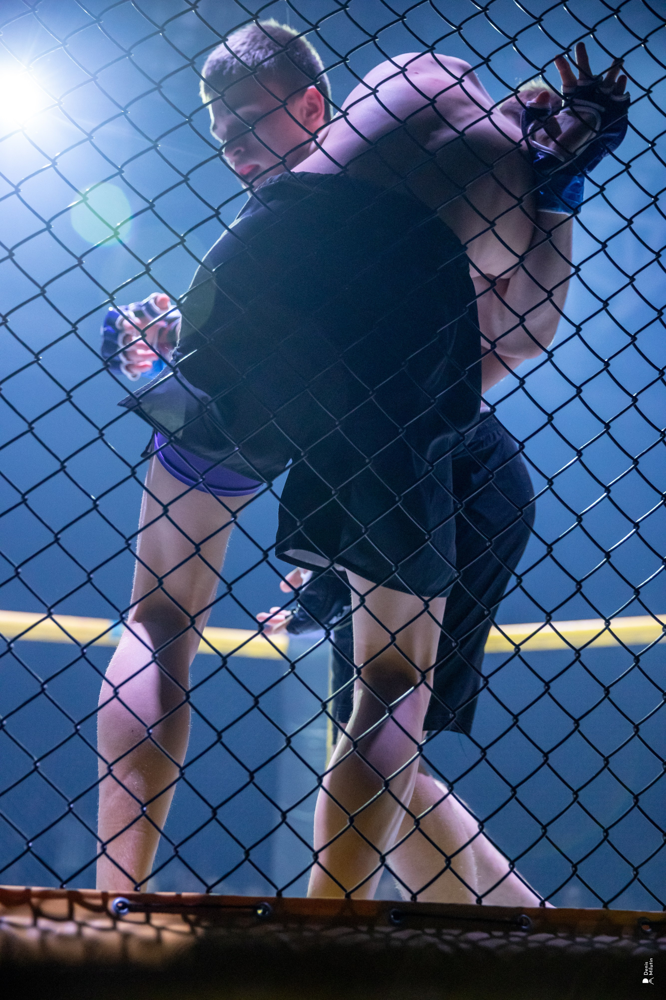 Бои в клетке «Северный Воин». Портретный фотограф Денис Милютин