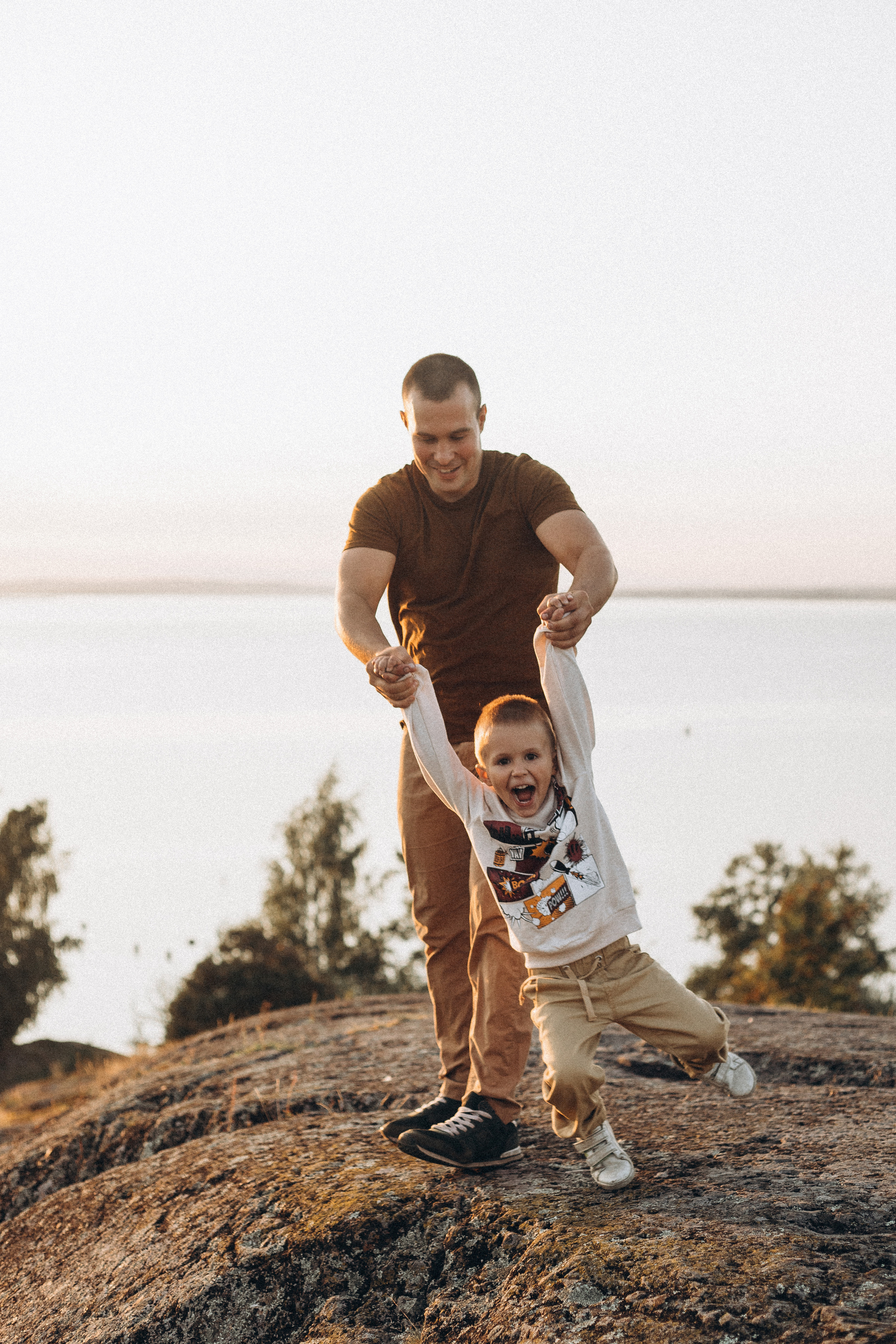 Люба и Антон с малышами. Снимаю истории про вас. Фотограф Наталья Кац