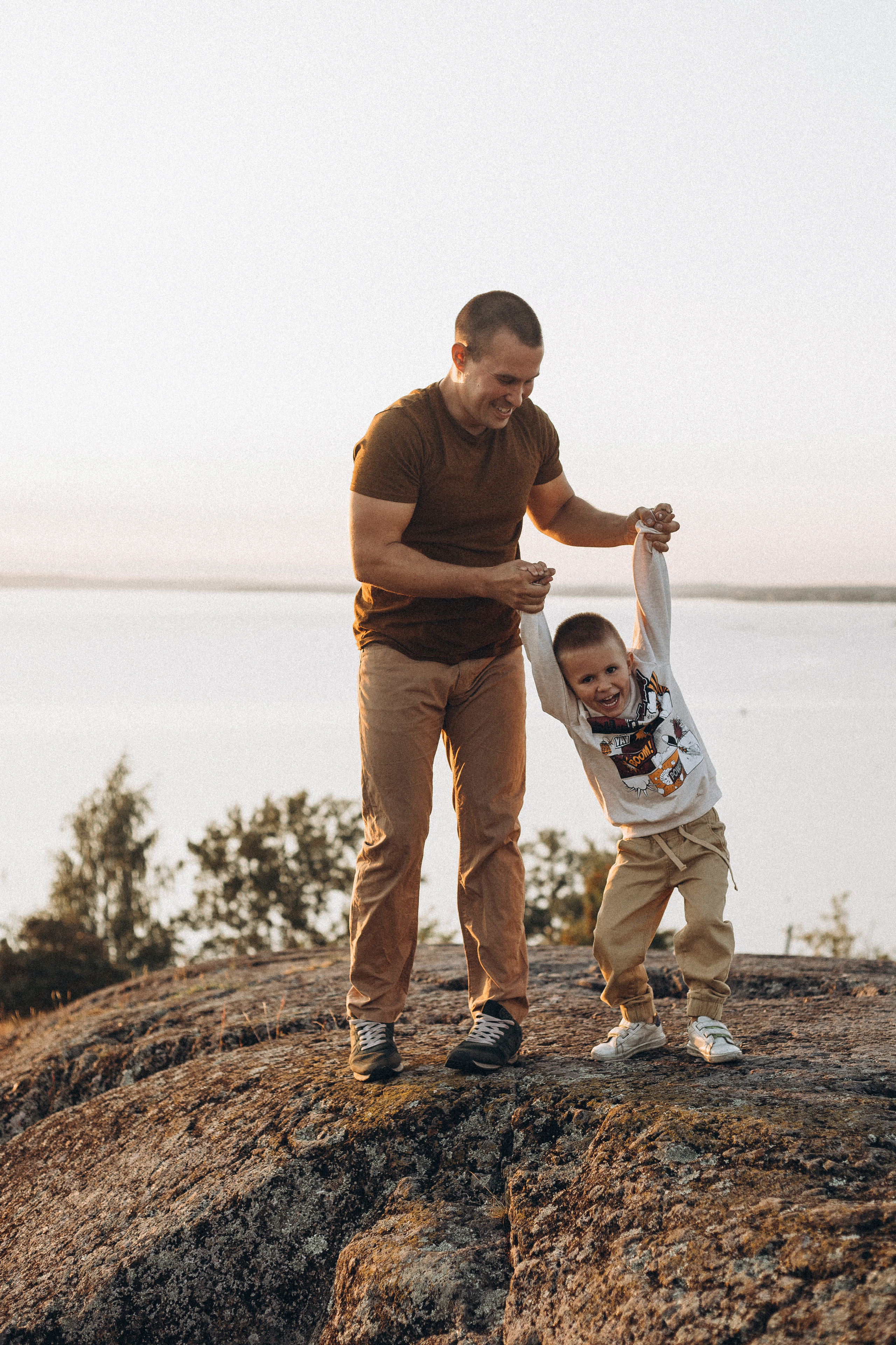 Люба и Антон с малышами. Снимаю истории про вас. Фотограф Наталья Кац