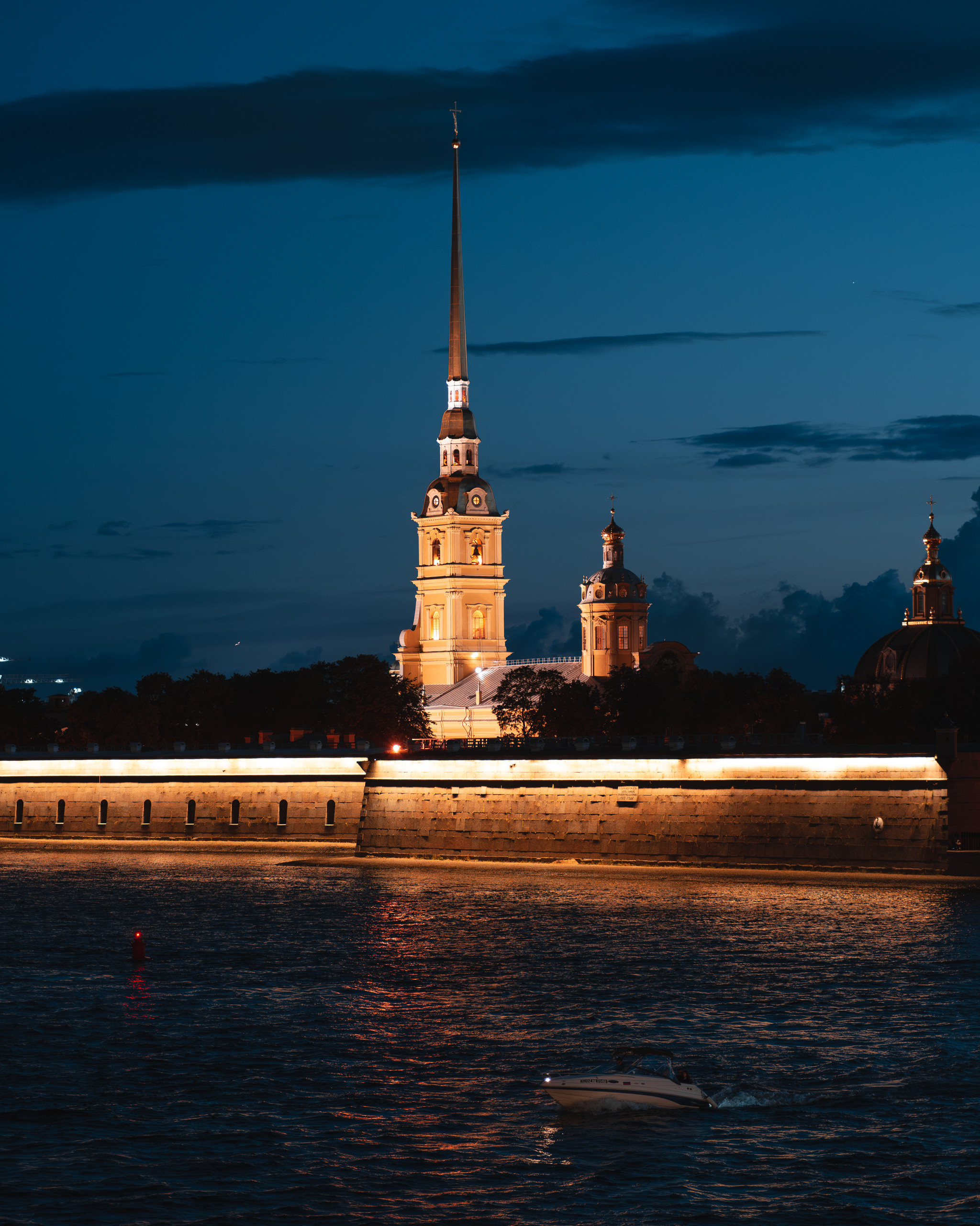 Городской пейзаж | Стрит. Репортажный фотограф Красноярск Алекс Чампакхам